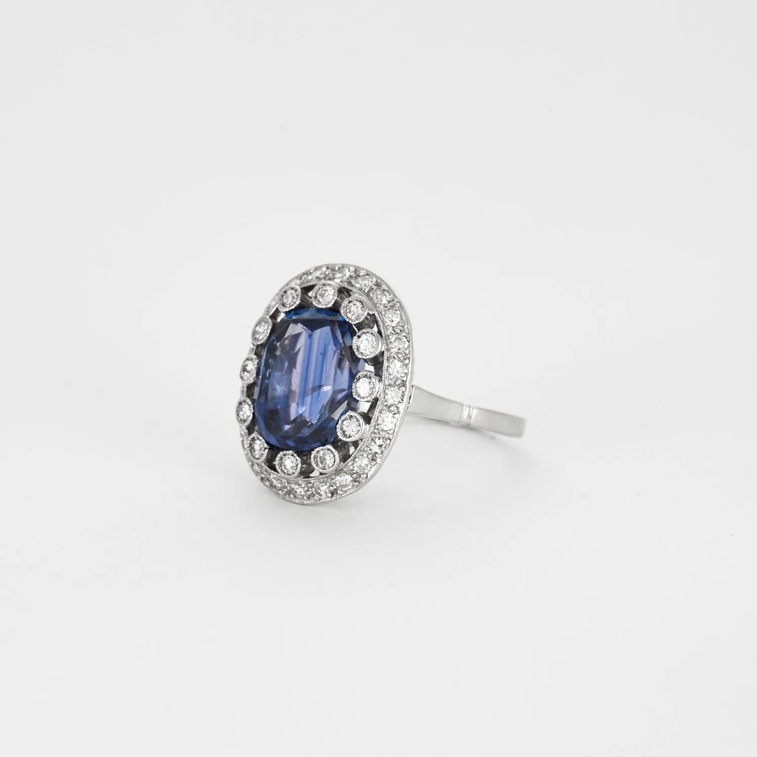 Bague Ancienne or gris ornée d'un saphir et diamants sold by 58 Facettes product image thumbnail 5