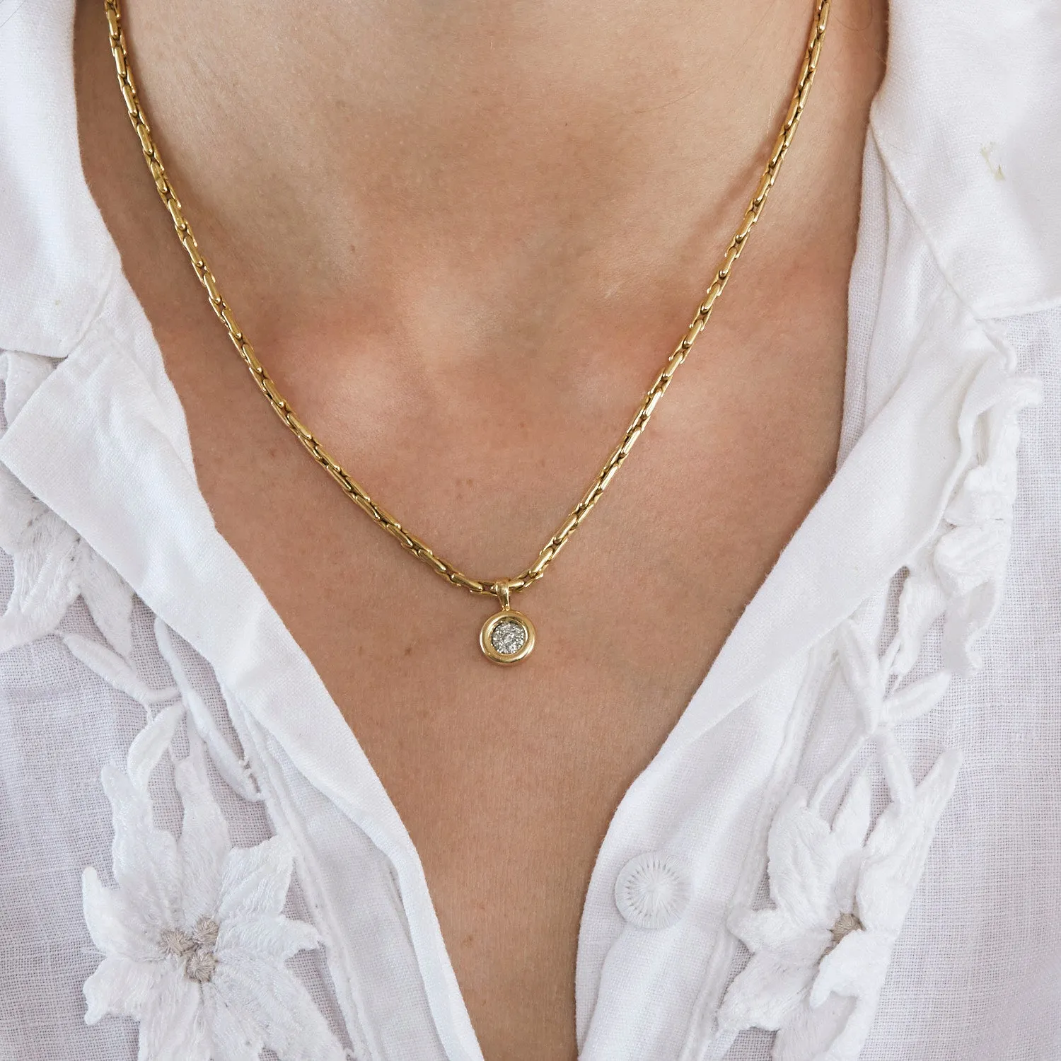 Collier en or jaune et diamants sold by 58 Facettes product image thumbnail 2