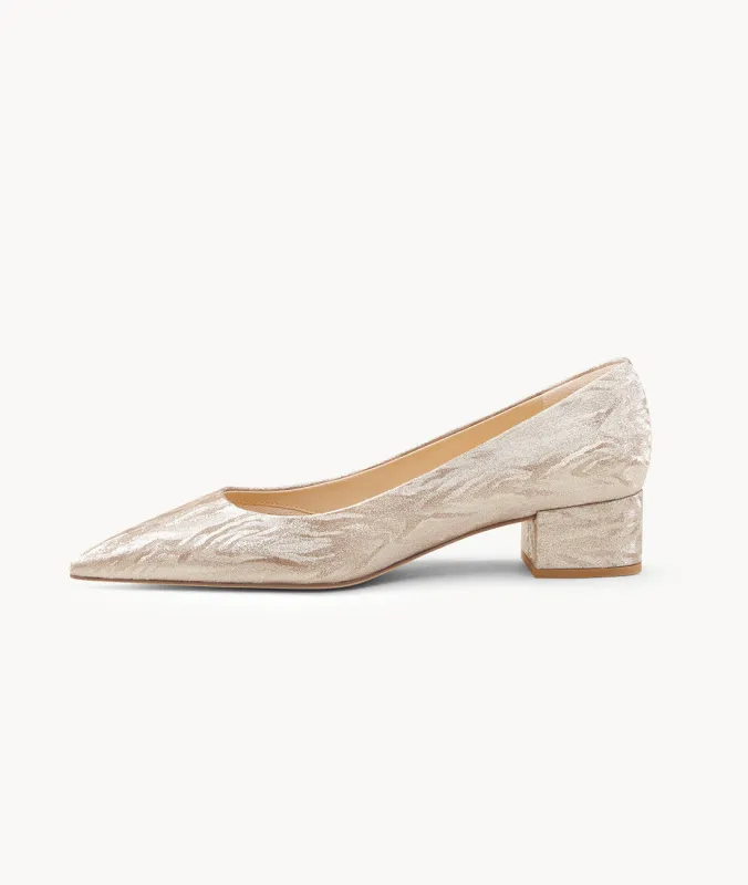 Pearl Shell Pump sold by 7OR9