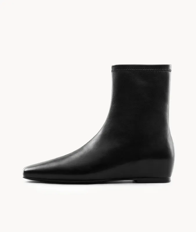 Oolong Tea Air-touch Foam Boot sold by 7OR9