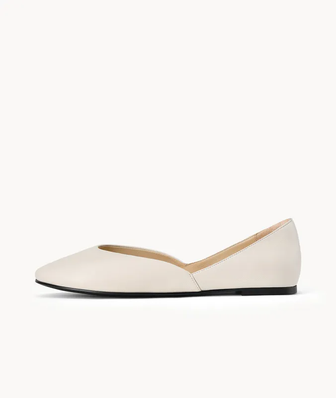 Snow Fluff Flat sold by 7OR9