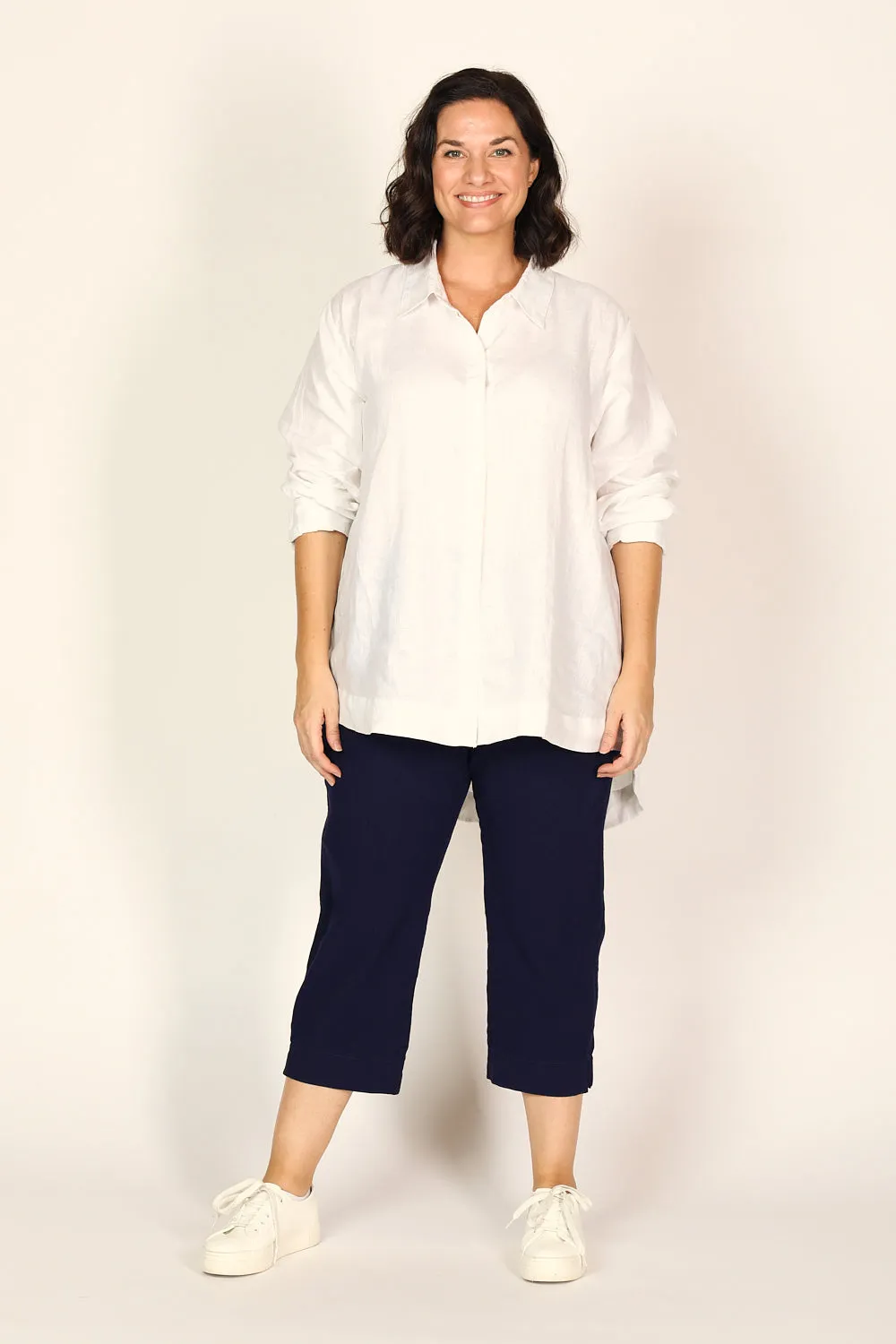 Petite Length Cropped Stretch Capri Pant in Navy sold by Adrift product image thumbnail 5