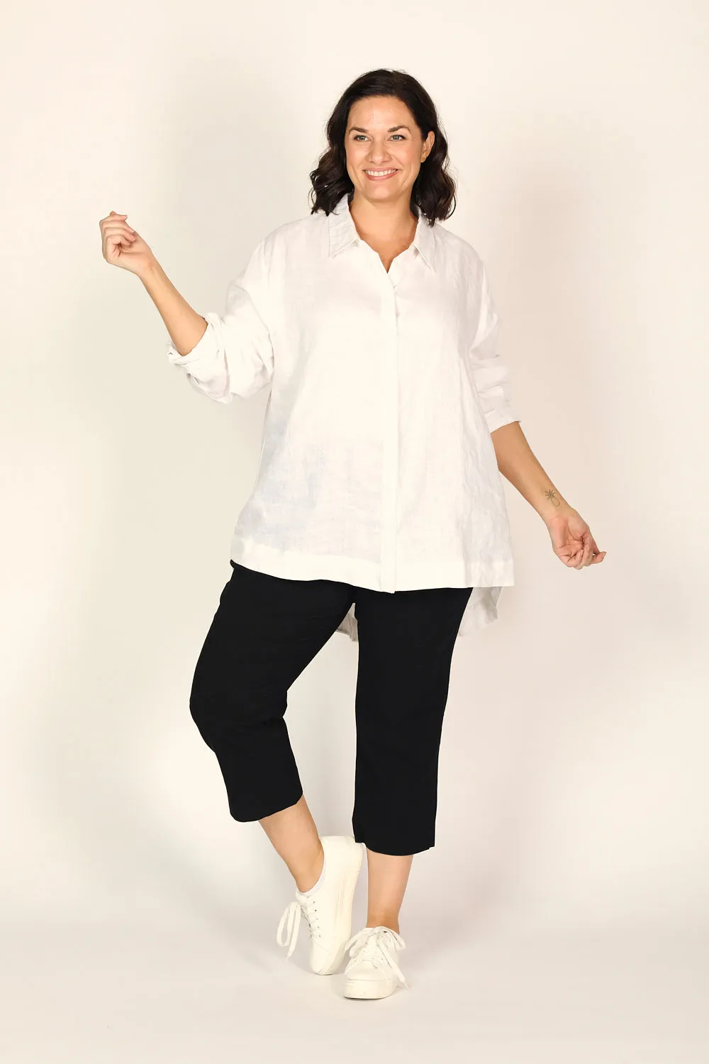 Petite Length Cropped Stretch Capri Pant in Black sold by Adrift product image thumbnail 5