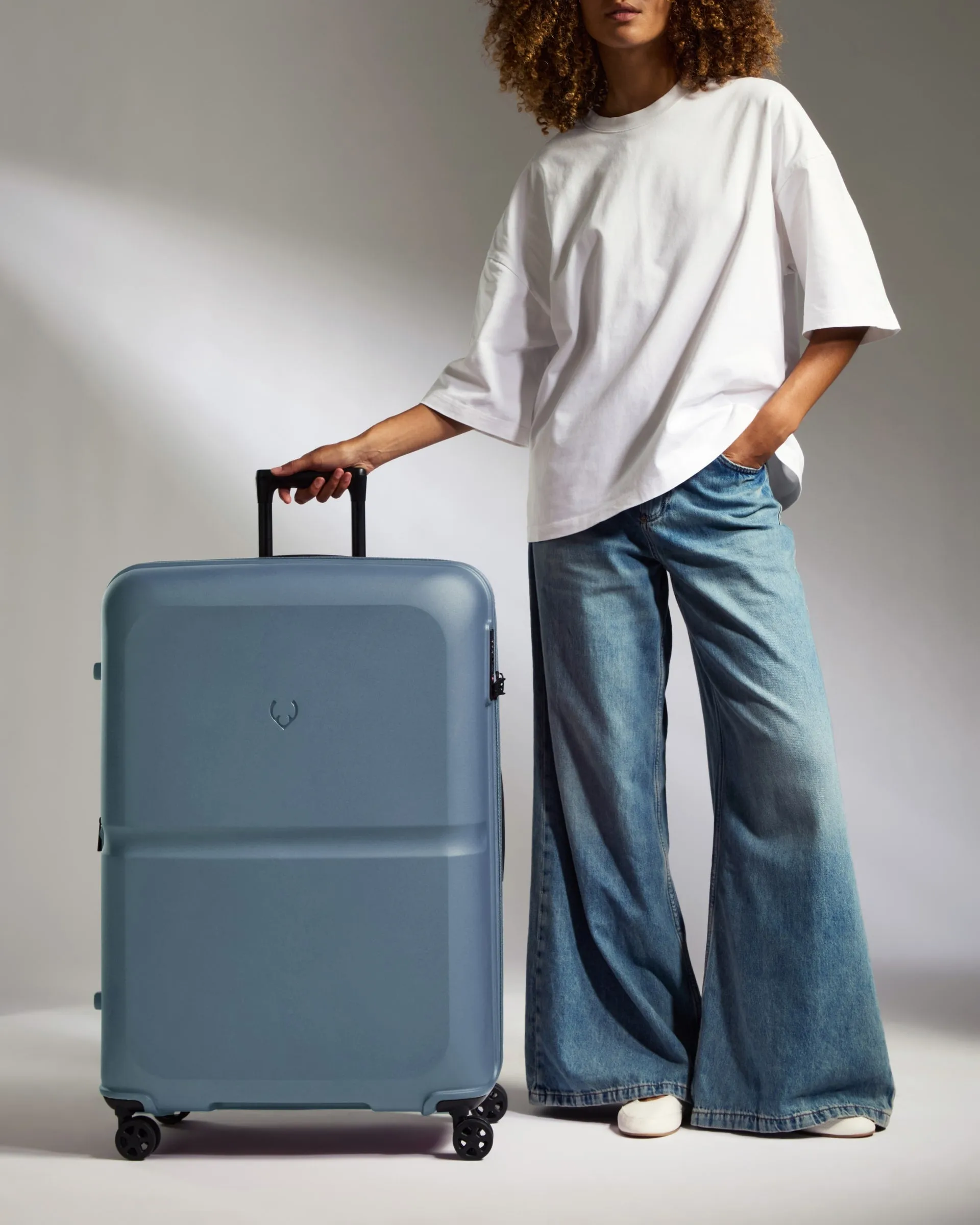 Large Luggage in Cove Blue - Single Stripe sold by Antler product image thumbnail 3