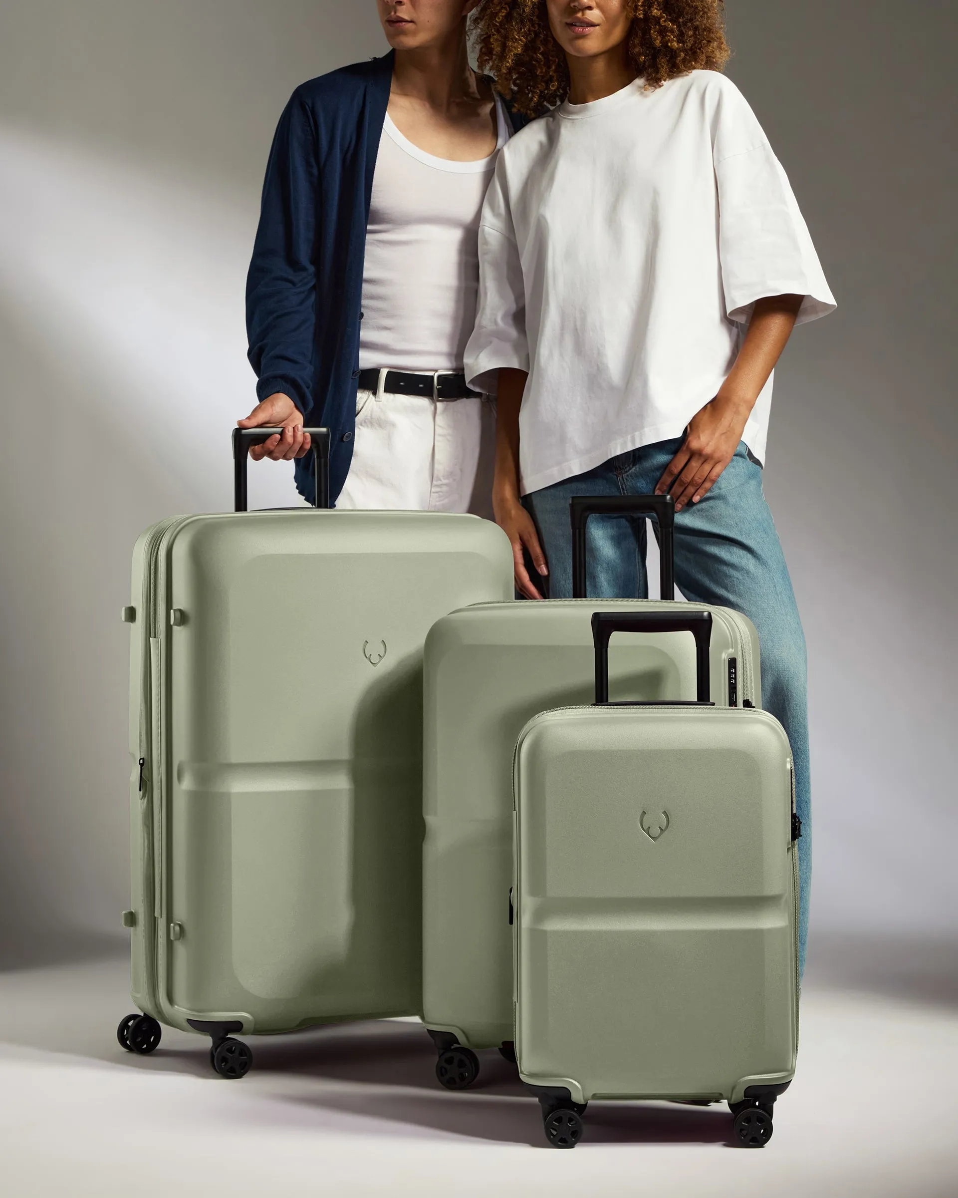 Expandable Carry-on Luggage Set in Clover Green - Single Stripe sold by Antler product image thumbnail 2