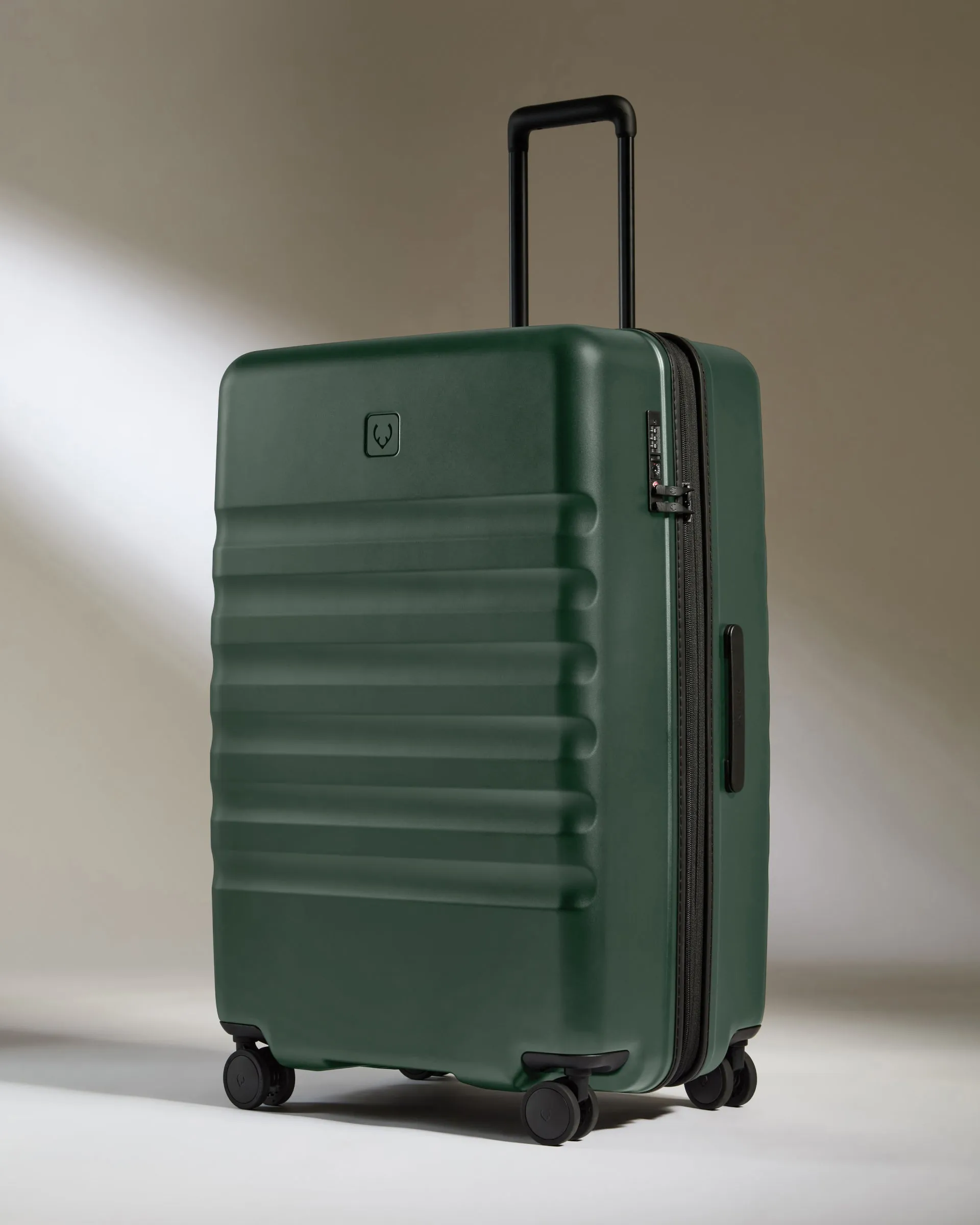 Carry-on with Pocket Luggage Set in Antler Green - Icon Stripe sold by Antler product image thumbnail 5