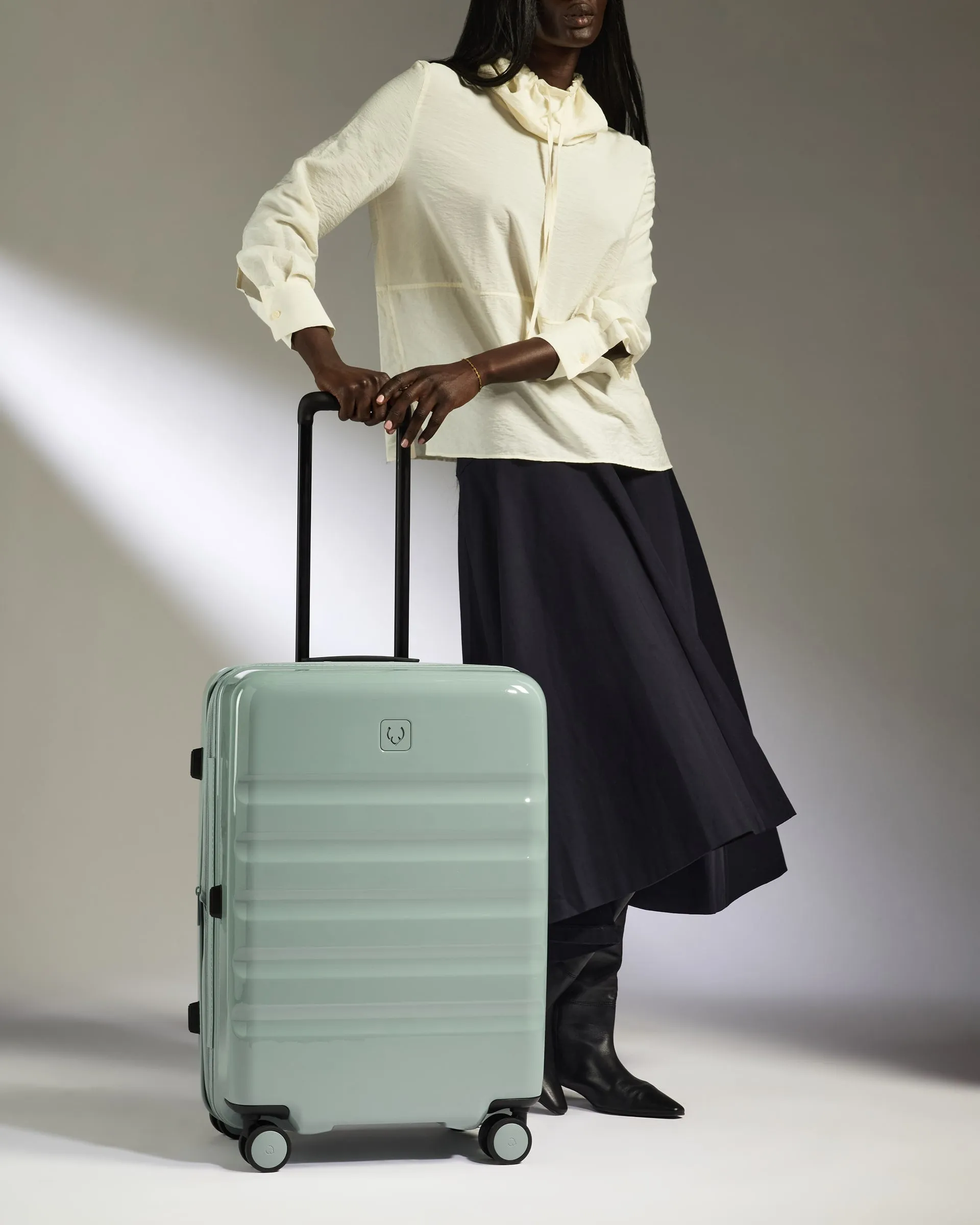 Medium Luggage in Mist Blue Gloss - Icon Stripe sold by Antler product image thumbnail 2