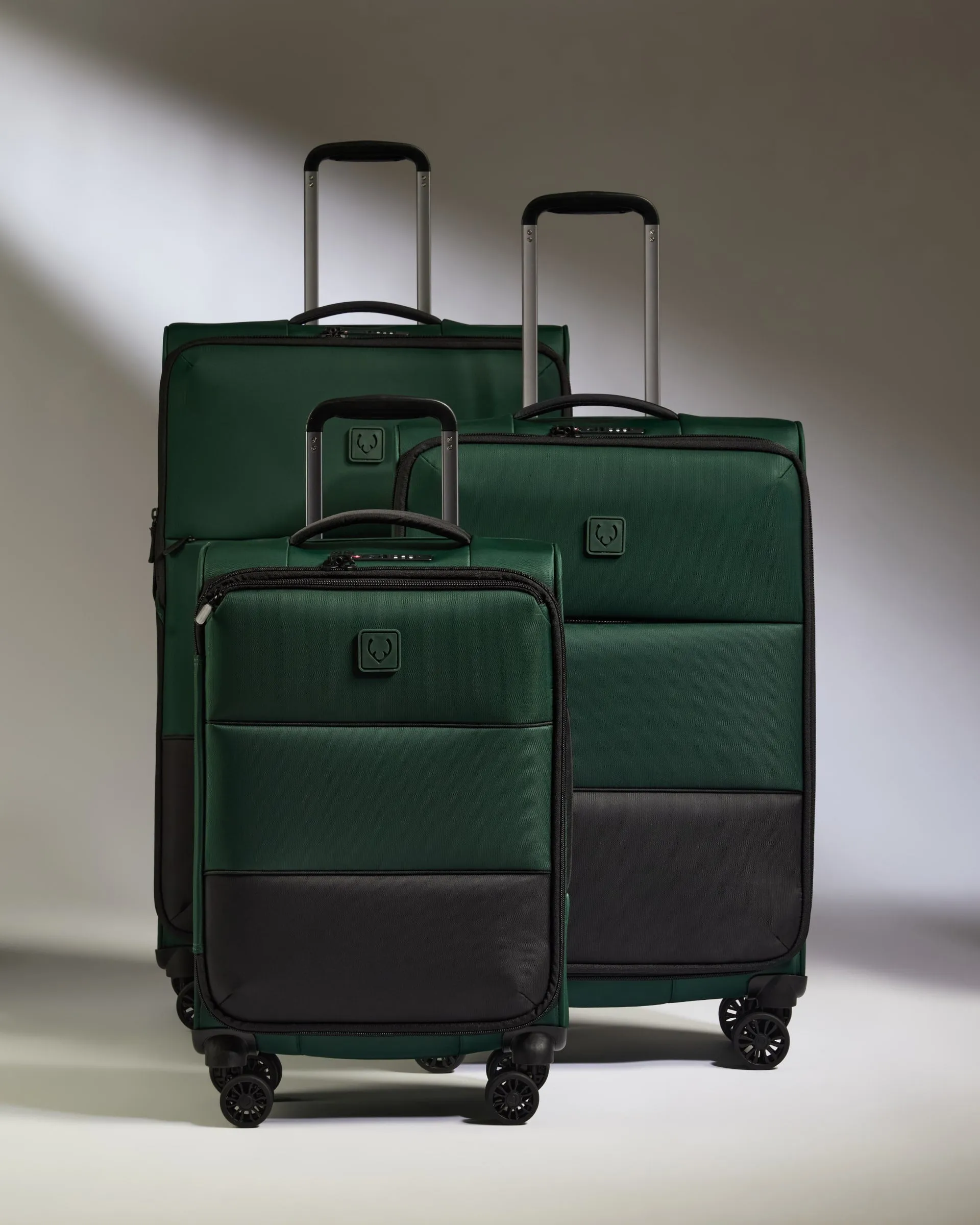 Lightest Expandable Carry-on Luggage Set in Antler Green - Soft Stripe 2.0 sold by Antler product image thumbnail 2