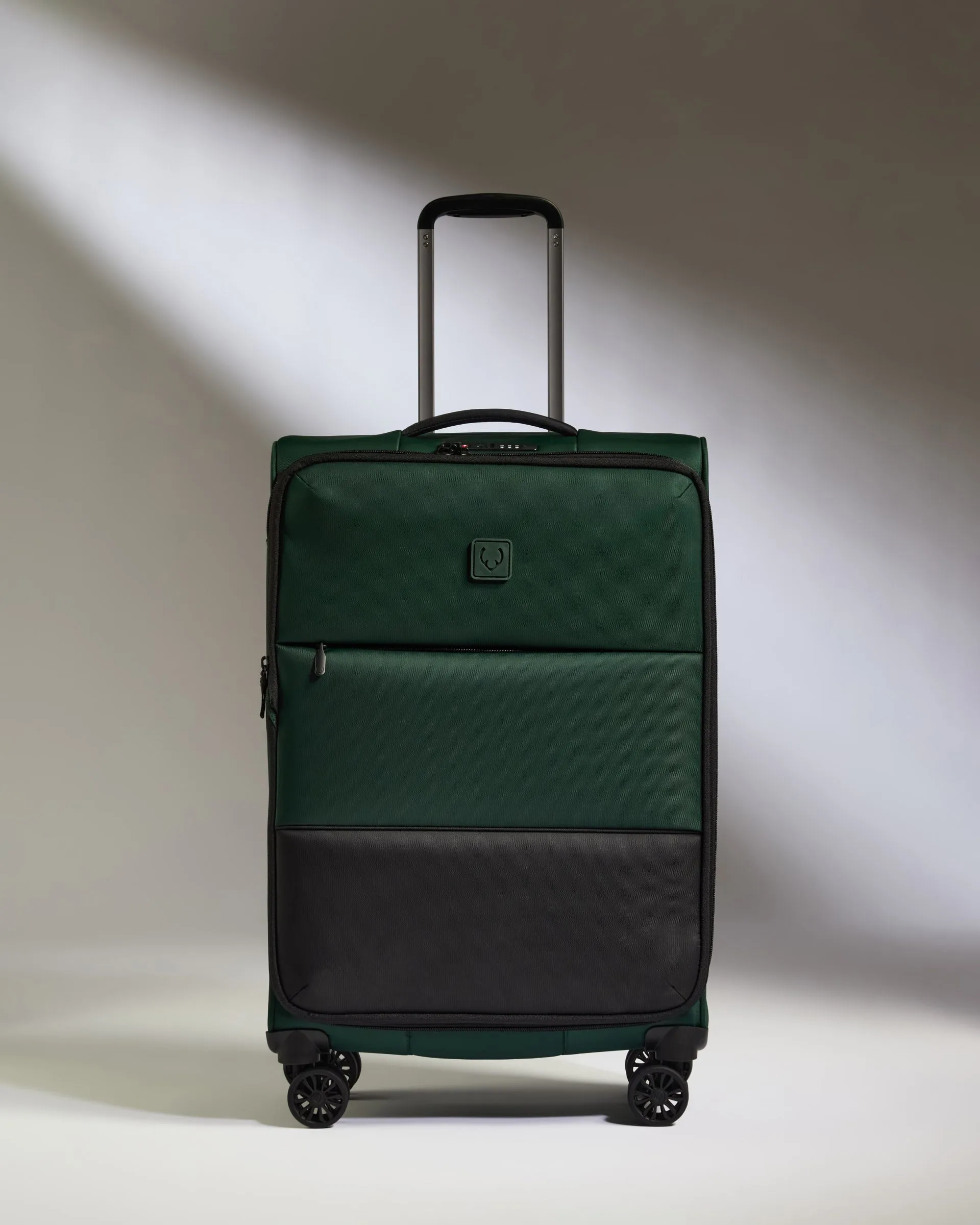 Lightest Medium Luggage in Antler Green - Soft Stripe 2.0 sold by Antler product image thumbnail 4