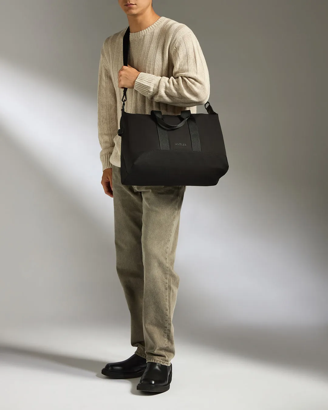 Icon Overnight Bag in Black sold by Antler product image thumbnail 2