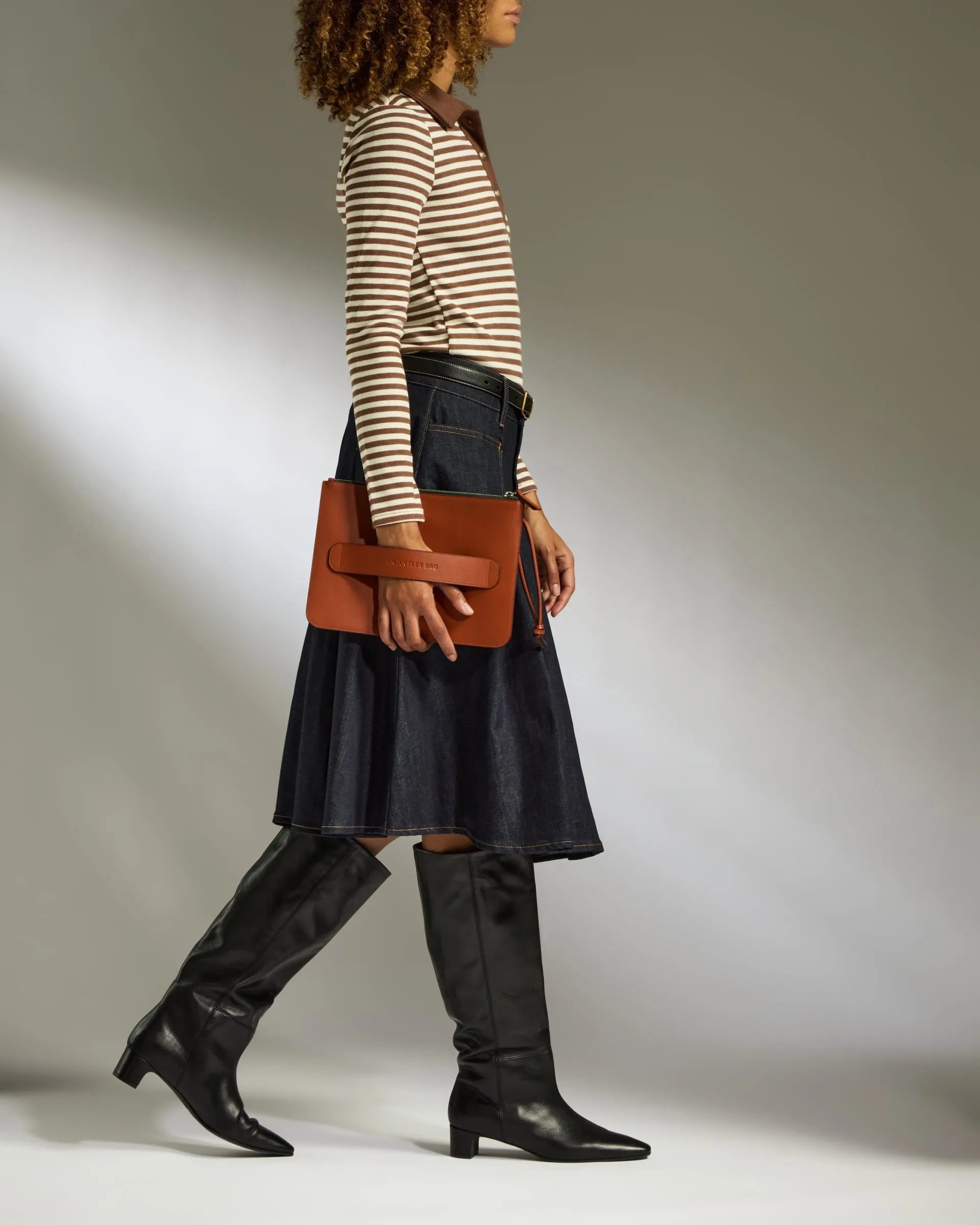 Zipped Pouch with Wristlet in Tan Leather - 1914 Collection sold by Antler product image thumbnail 2