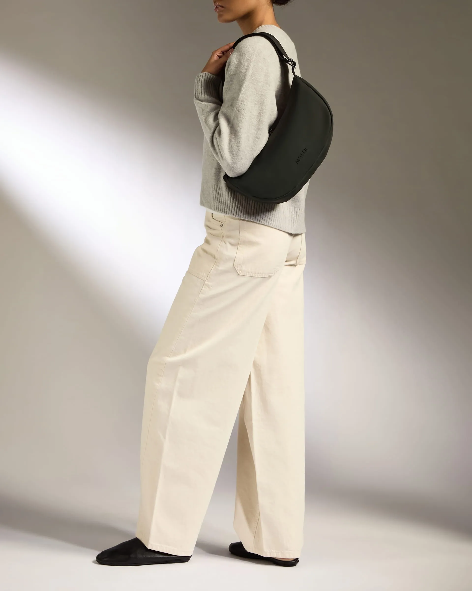 Icon Slingbag in Dark Khaki sold by Antler product image thumbnail 4