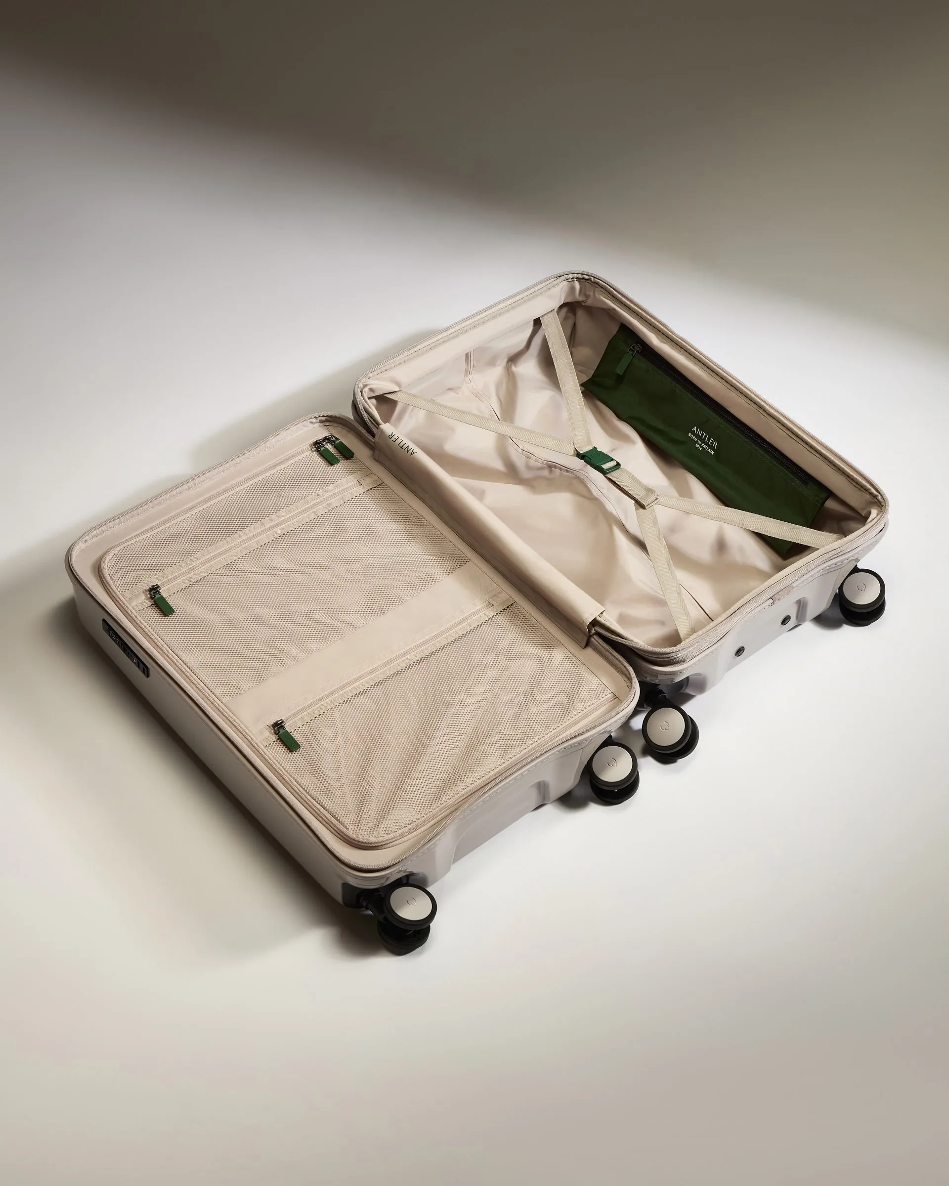 Medium Luggage in Taupe Gloss - Icon Stripe sold by Antler product image thumbnail 4