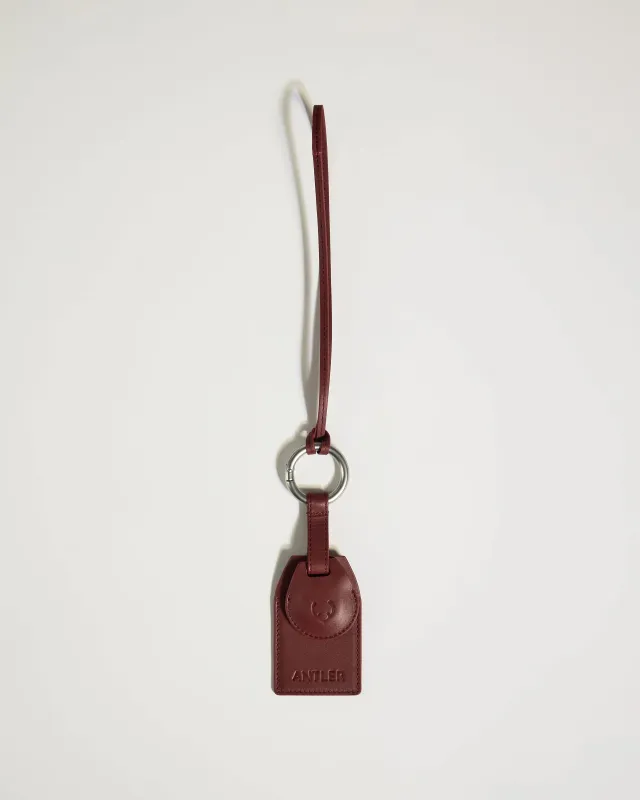 Heritage AirTag Holder & Luggage Tag in Cedar made by Antler