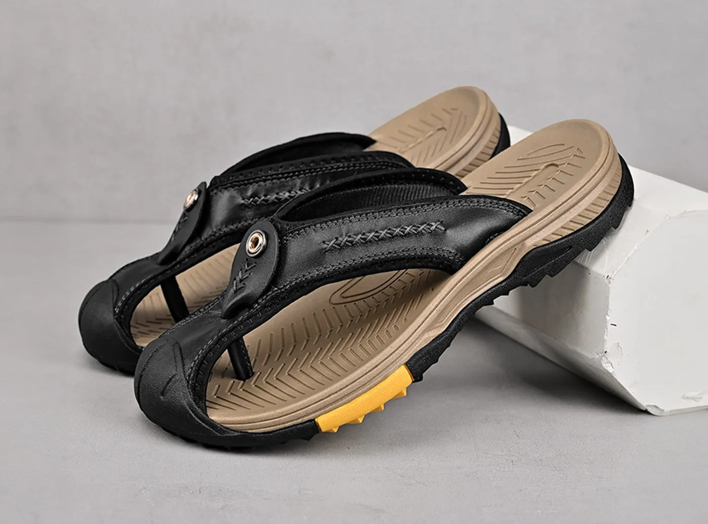 FitVille Men's GuardToe Flip Flops sold by FitVille product image thumbnail 5