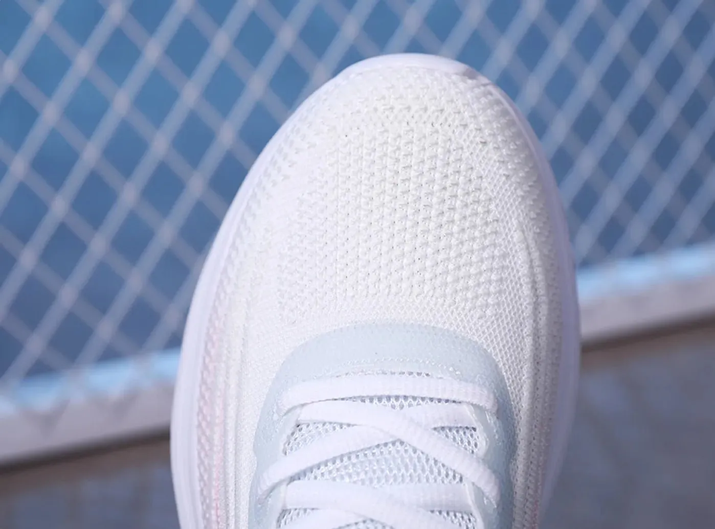 FitVille Women's Gradient Mesh Sneakers sold by FitVille product image thumbnail 4