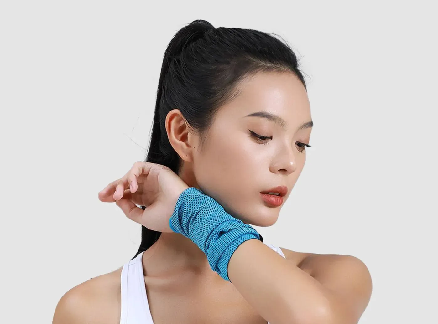 FitVille Cooling Sports Scarf & Wristband (3 per pack) sold by FitVille product image thumbnail 2