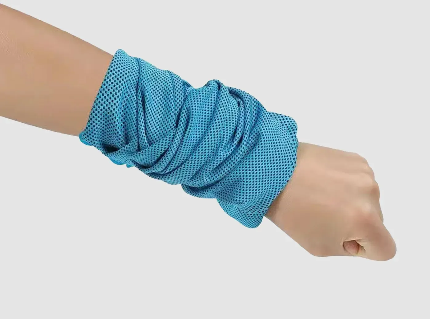 FitVille Cooling Sports Scarf & Wristband (3 per pack) sold by FitVille product image thumbnail 4
