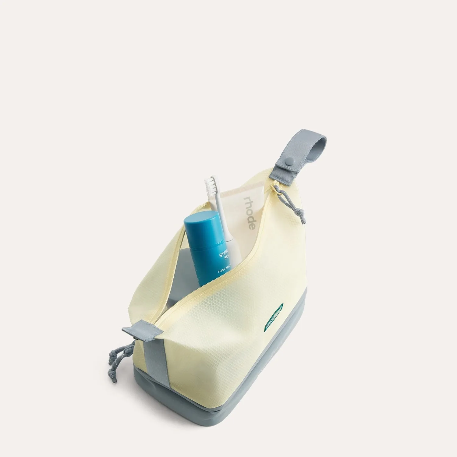 Coast Toiletry Bag sold by Bagsmart product image thumbnail 5