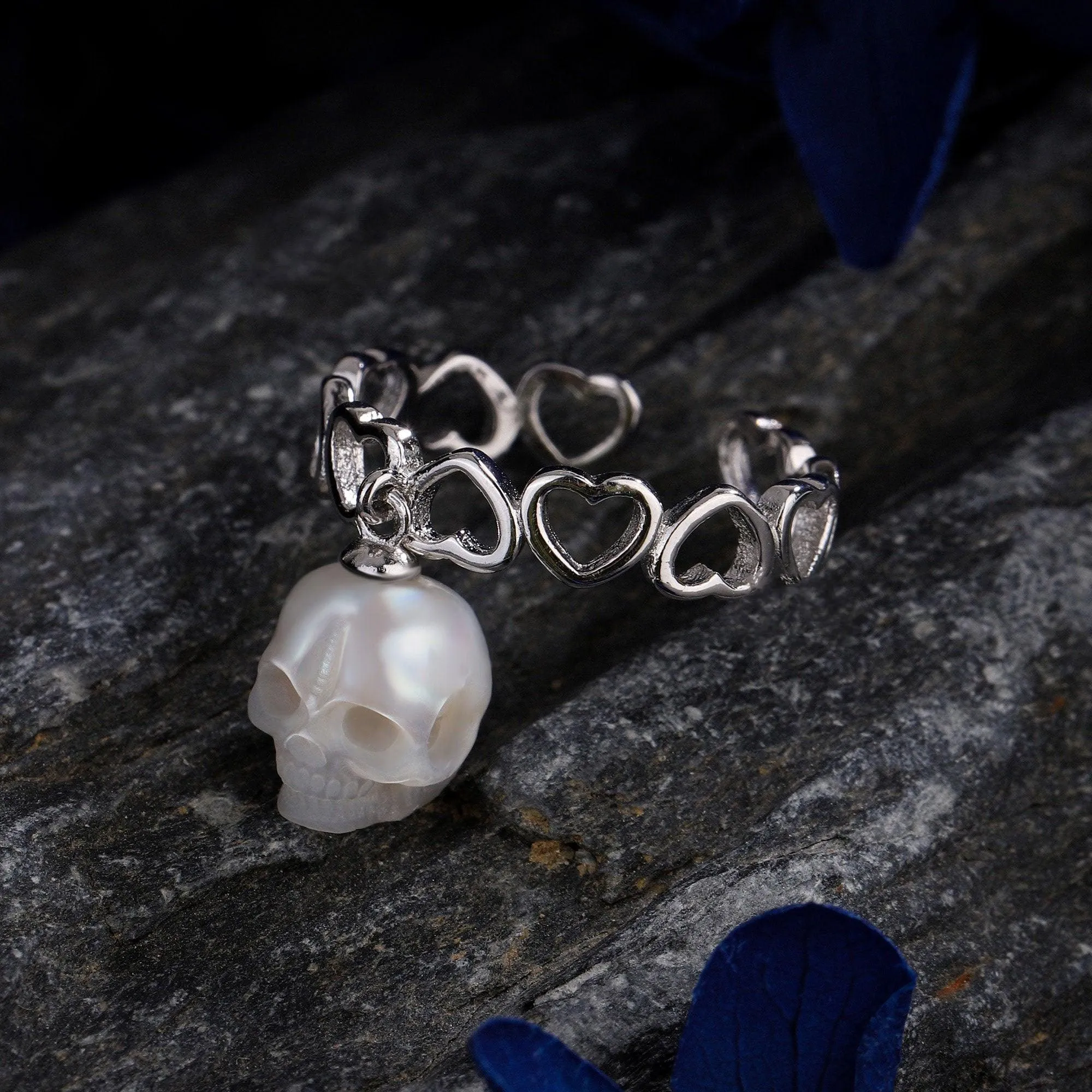 Heart-shaped Band Pearl Skull Ring sold by Belle Juri product image thumbnail 2