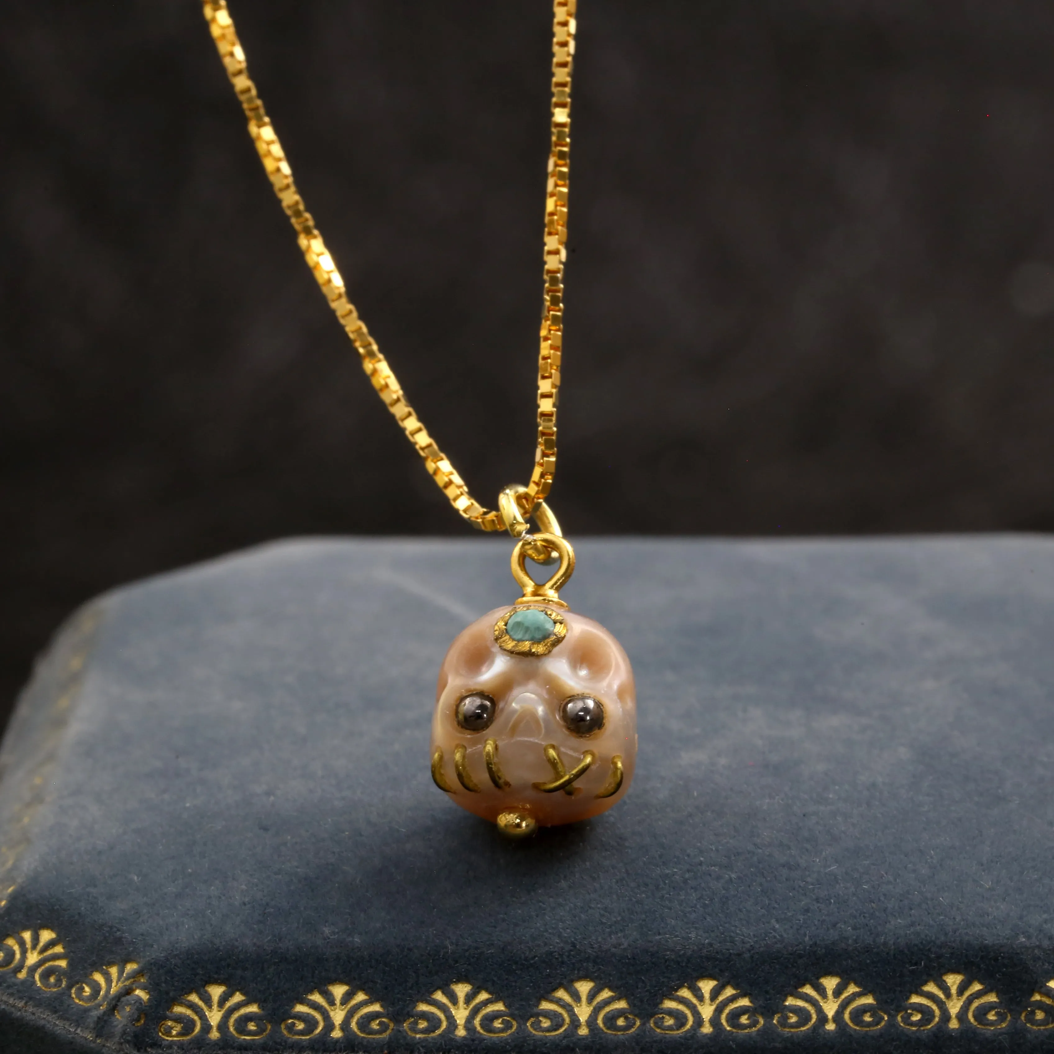 Carved Pearl Skull Śmaśana Bead Necklace With Black Eyes sold by Belle Juri product image thumbnail 5