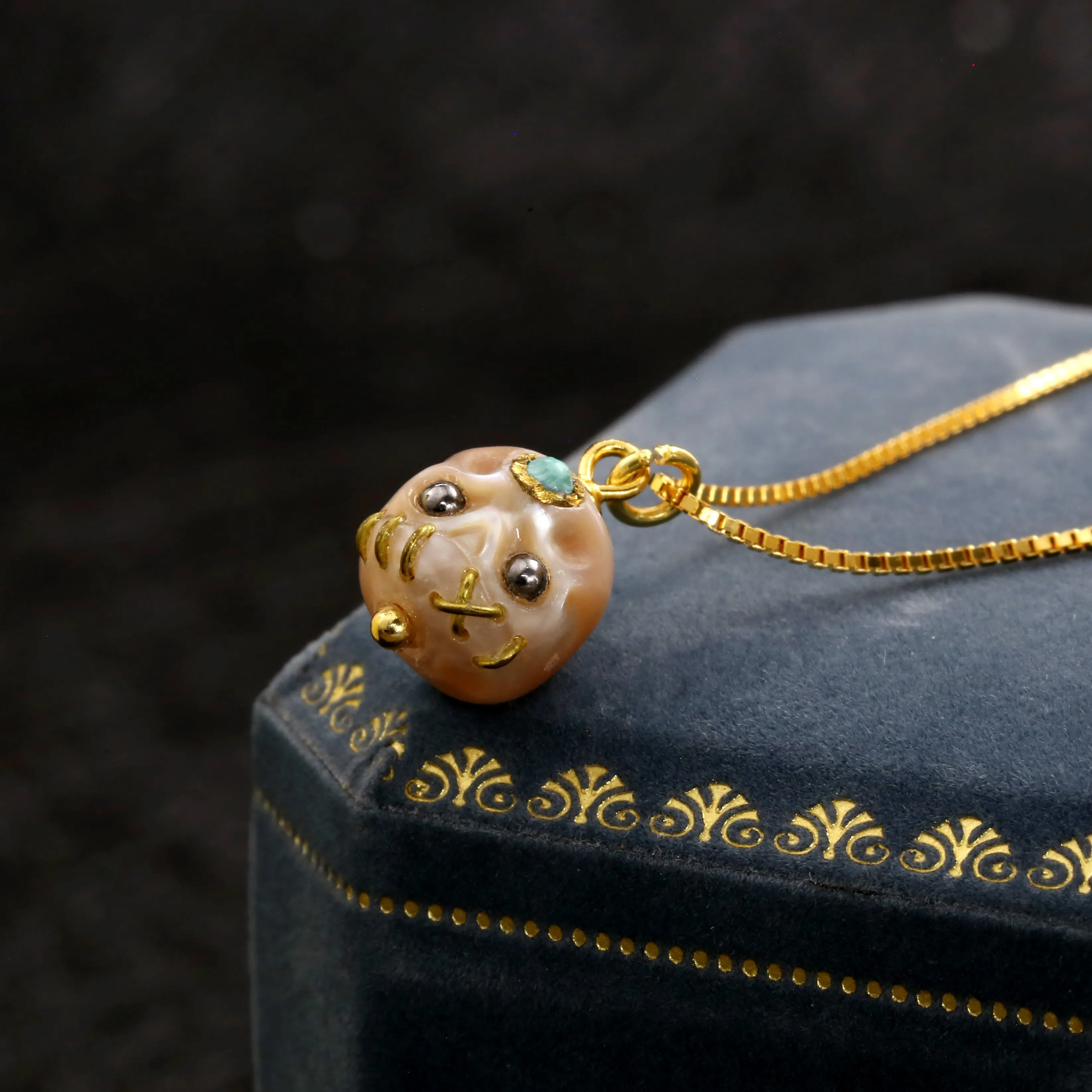 Carved Pearl Skull Śmaśana Bead Necklace With Black Eyes sold by Belle Juri product image thumbnail 2