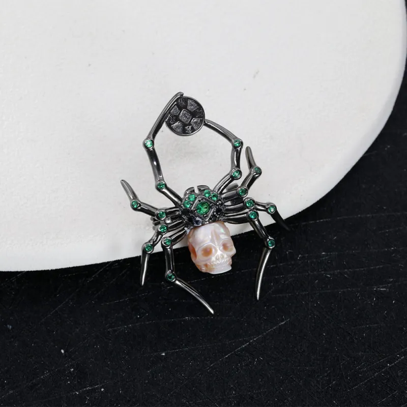 Emerald Black Spider Pearl Skull Brooch made by Belle Juri