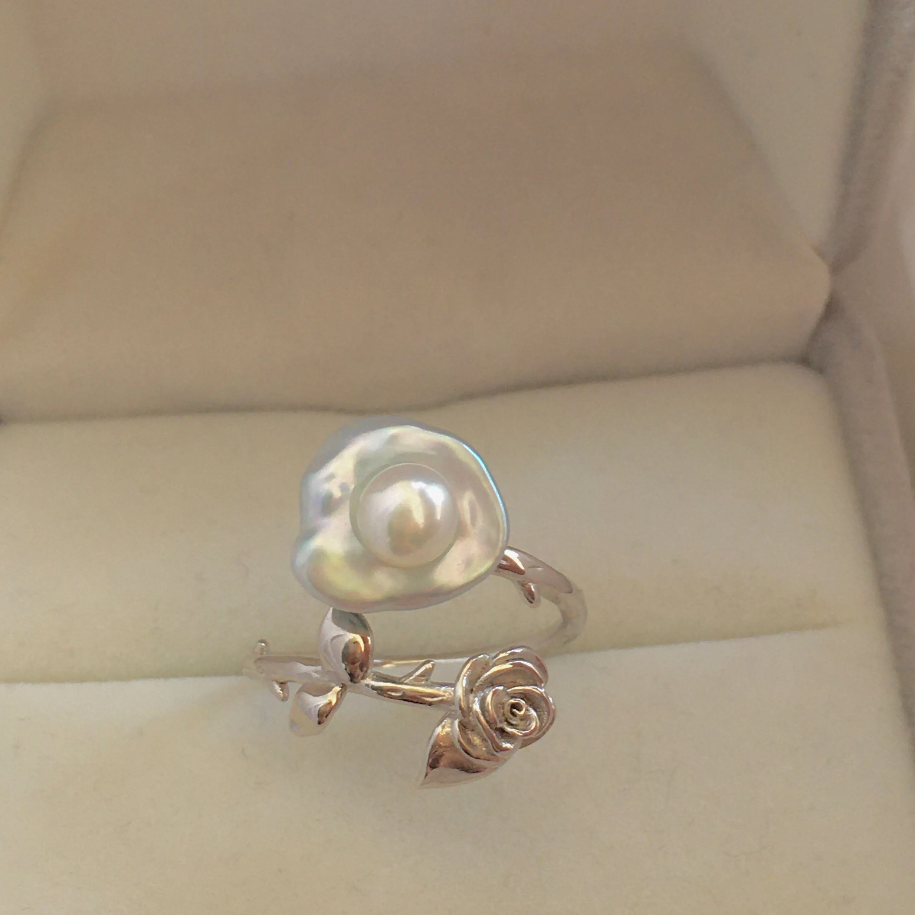 Rose Flower Baroque Pearl Ring sold by Belle Juri product image thumbnail 5