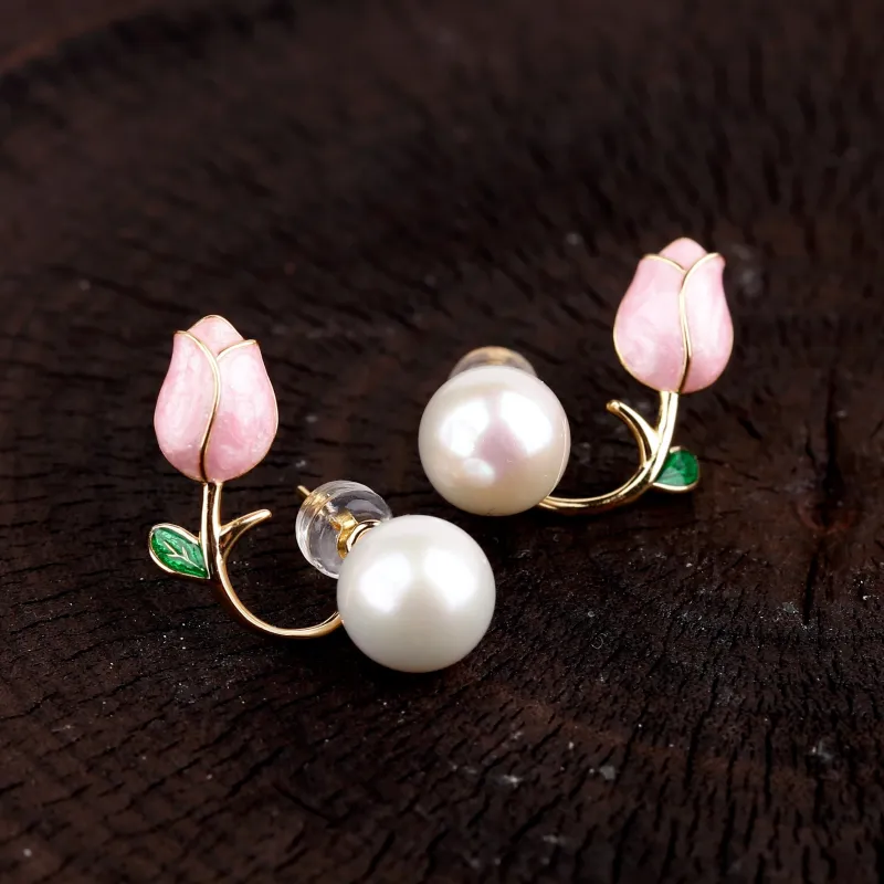 Tulip Pearl Stud Earrings made by Belle Juri