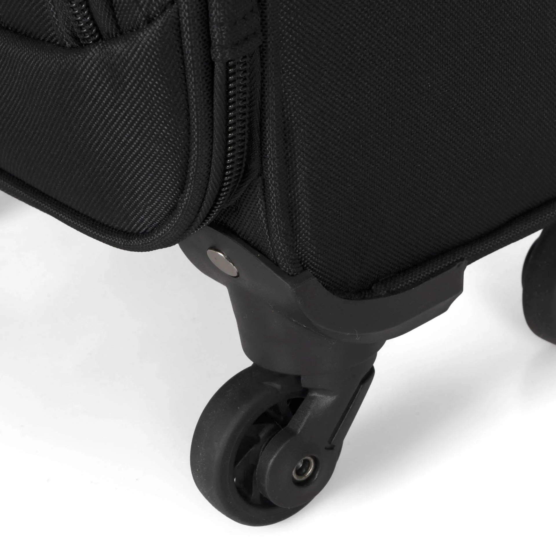 Soft Luggage BF 22in sold by Bentley Leathers product image thumbnail 4