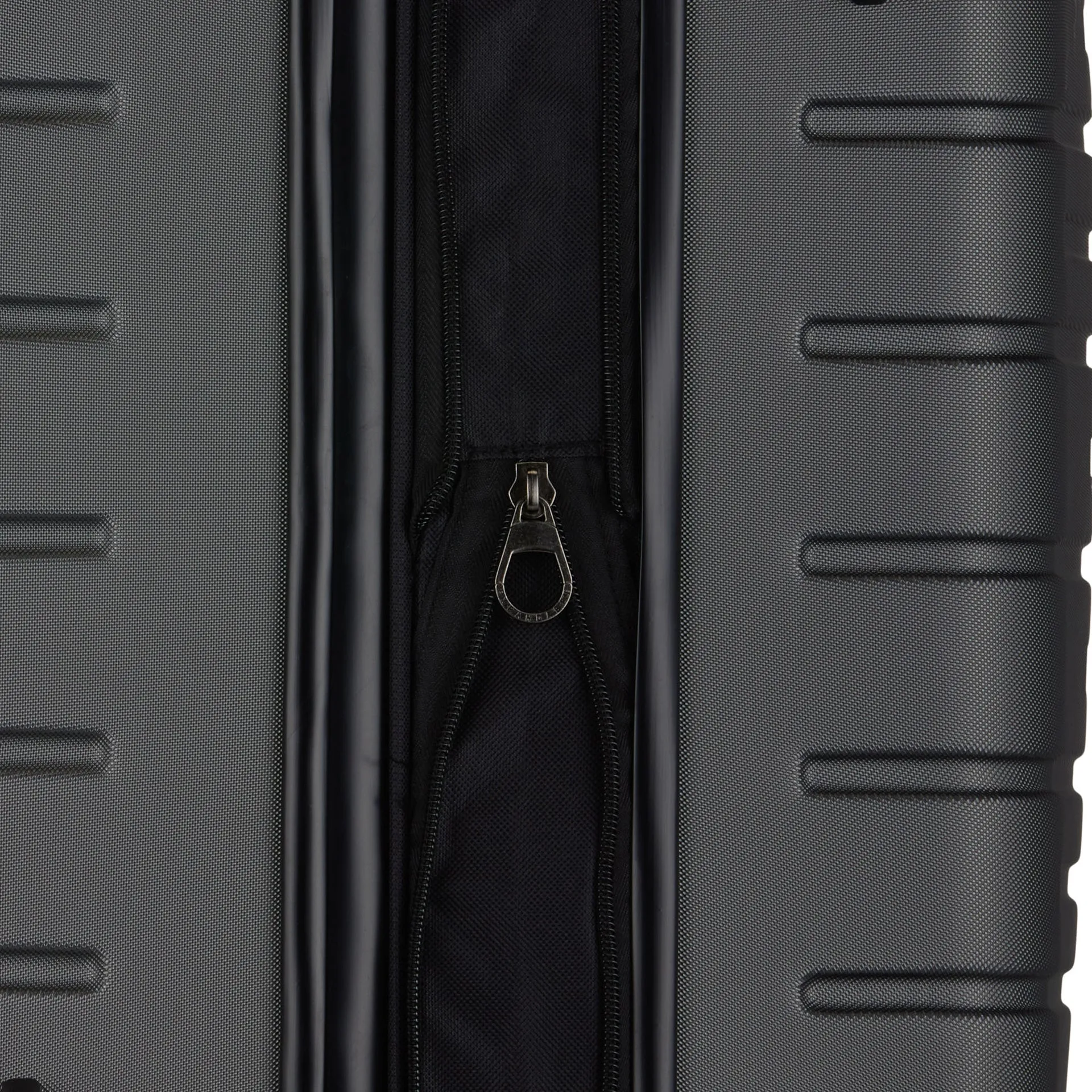 Bugatti Geneva Carry-on ABS/PC Luggage sold by Bentley Leathers product image thumbnail 3