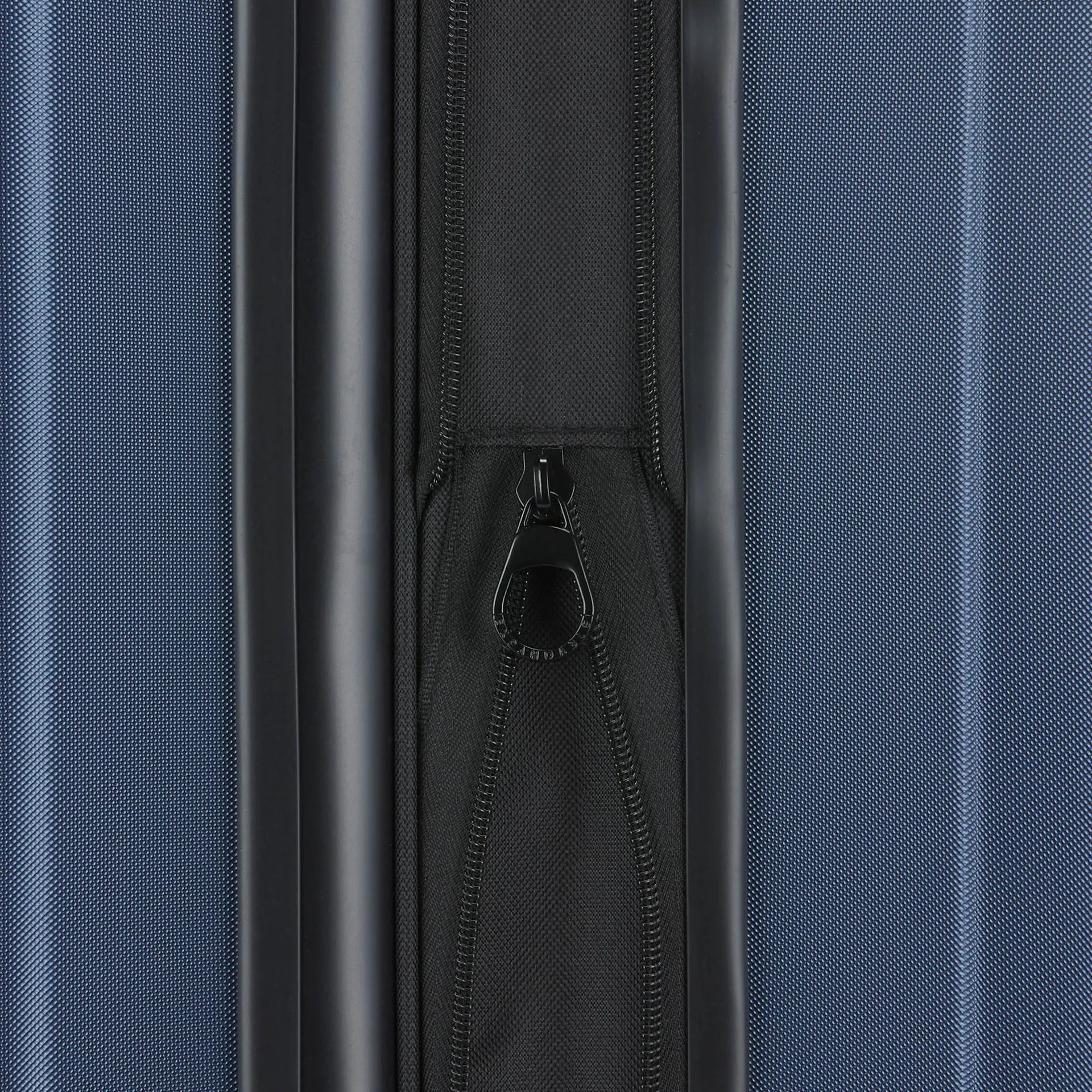 Bugatti Classic 28in ABS/PC Luggage sold by Bentley Leathers product image thumbnail 4