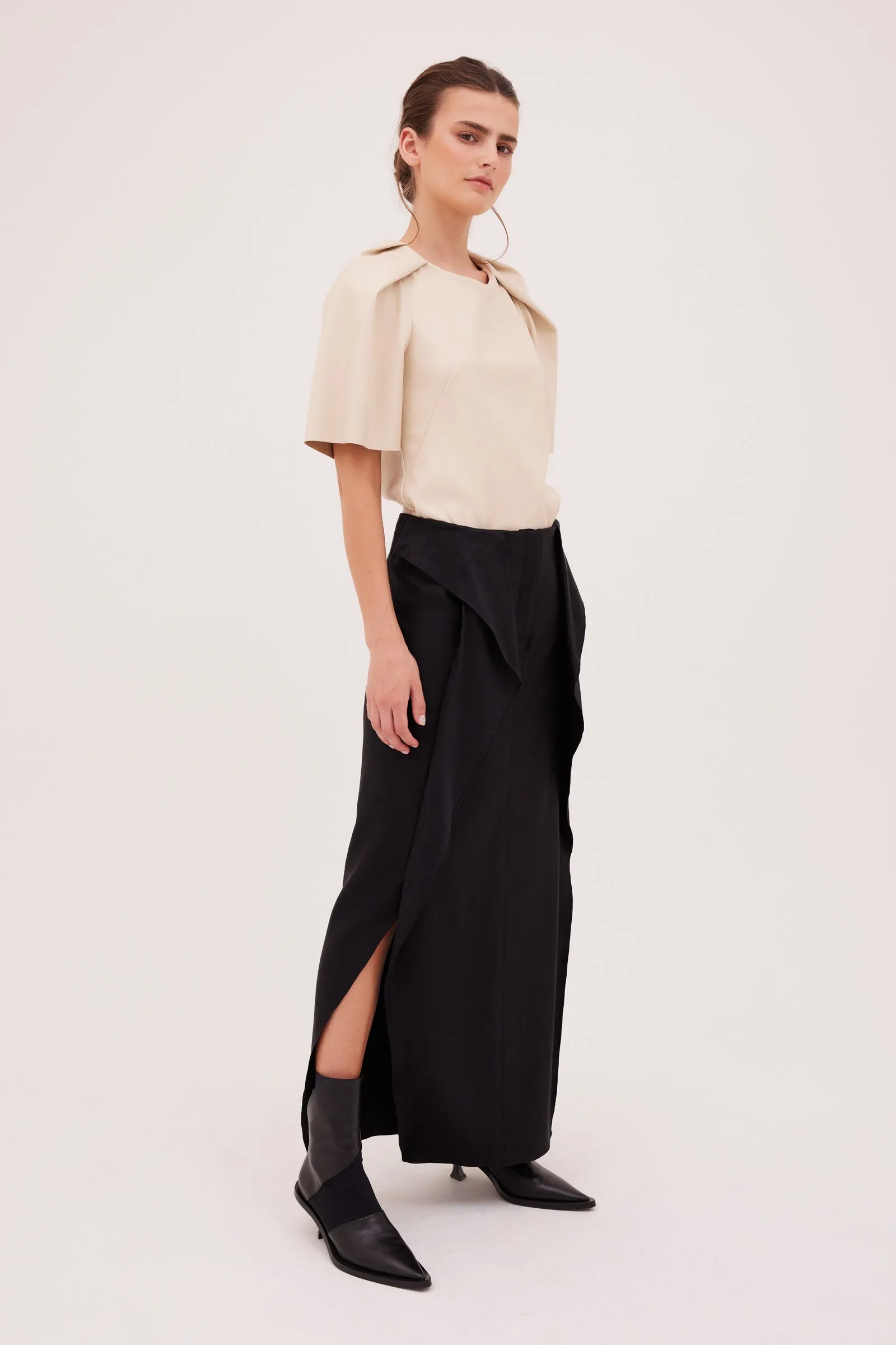 BLACK LINEN TWILL IMPINGE SKIRT sold by Bianca Spender product image thumbnail 3