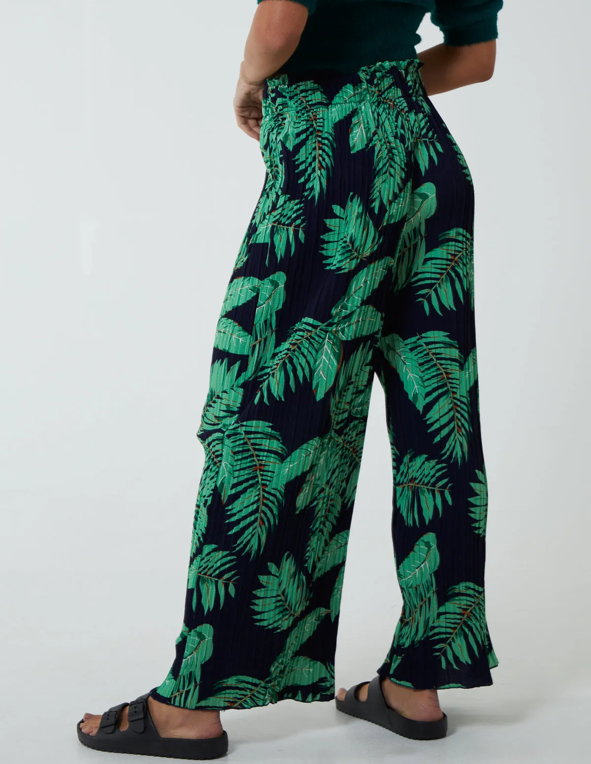 Tropical Print Elasticated Waist Culottes sold by Blue Vanilla product image thumbnail 4