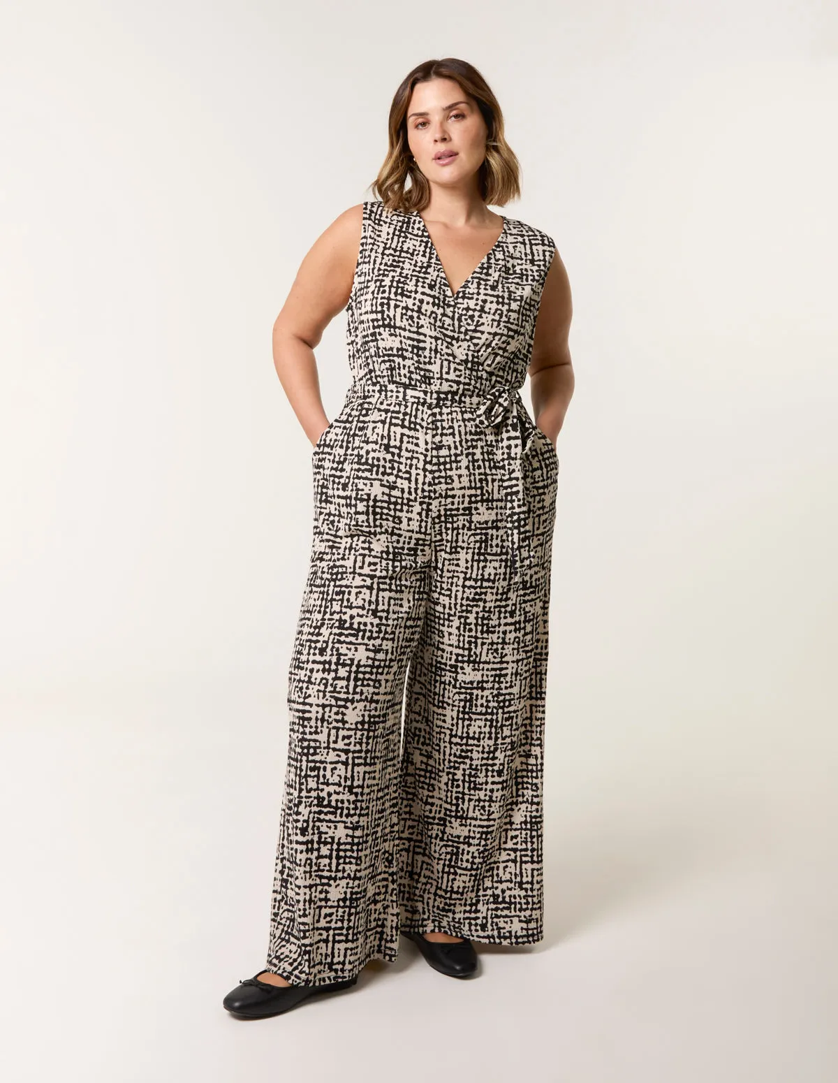 Curve Sleeveless Belted Jumpsuit sold by Blue Vanilla product image thumbnail 5