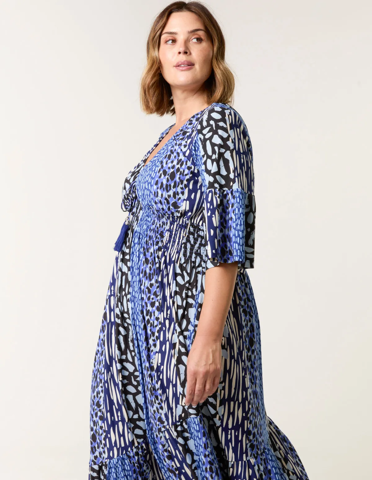 Curve Elasticated V-Neck Midi Dress sold by Blue Vanilla product image thumbnail 2
