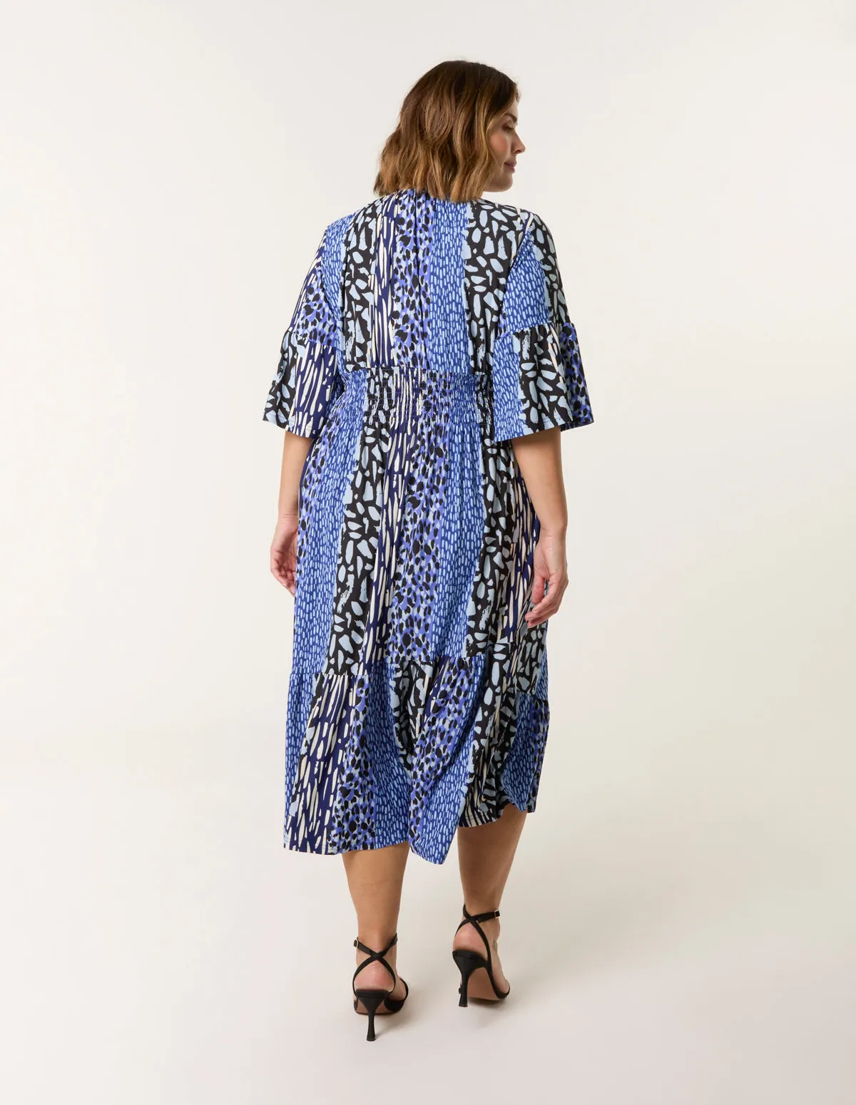 Curve Elasticated V-Neck Midi Dress sold by Blue Vanilla product image thumbnail 5