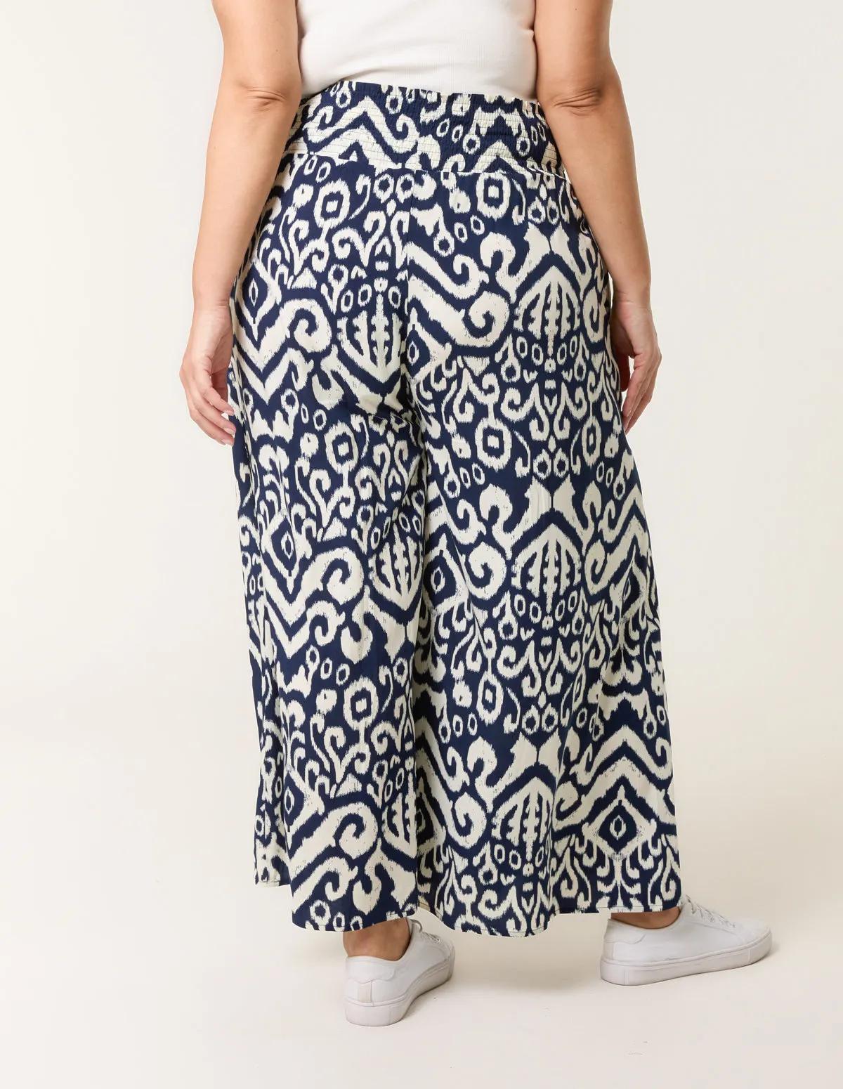 Curve Abstract Printed Shirred Waist Wide Leg Trouser sold by Blue Vanilla product image thumbnail 4
