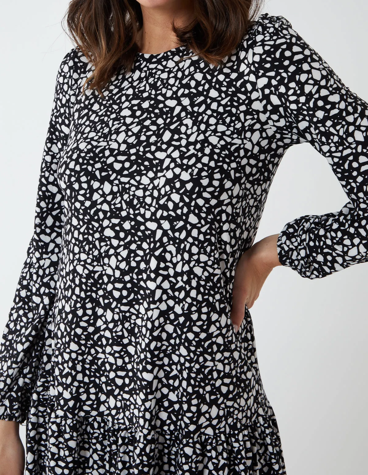 Balloon Sleeve Tiered Hem Swing Dress sold by Blue Vanilla product image thumbnail 4