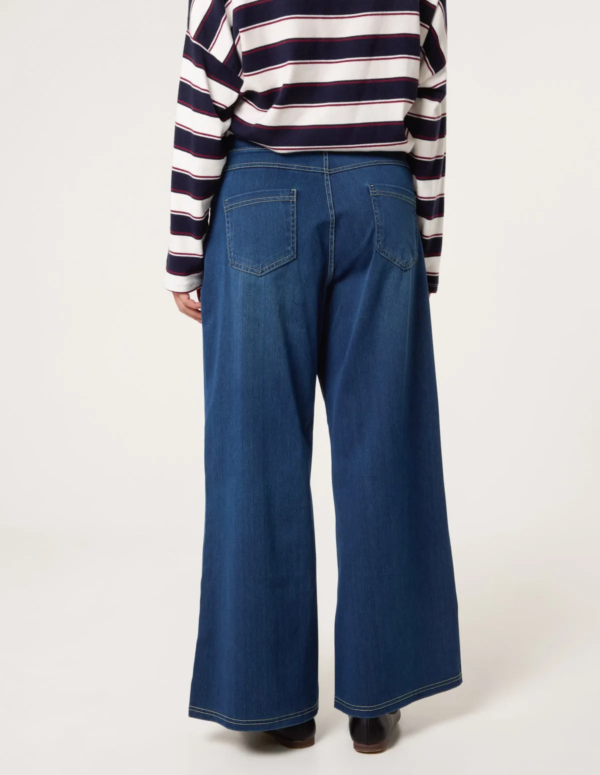Multi Stretch Wide Leg Jeans sold by Blue Vanilla product image thumbnail 4