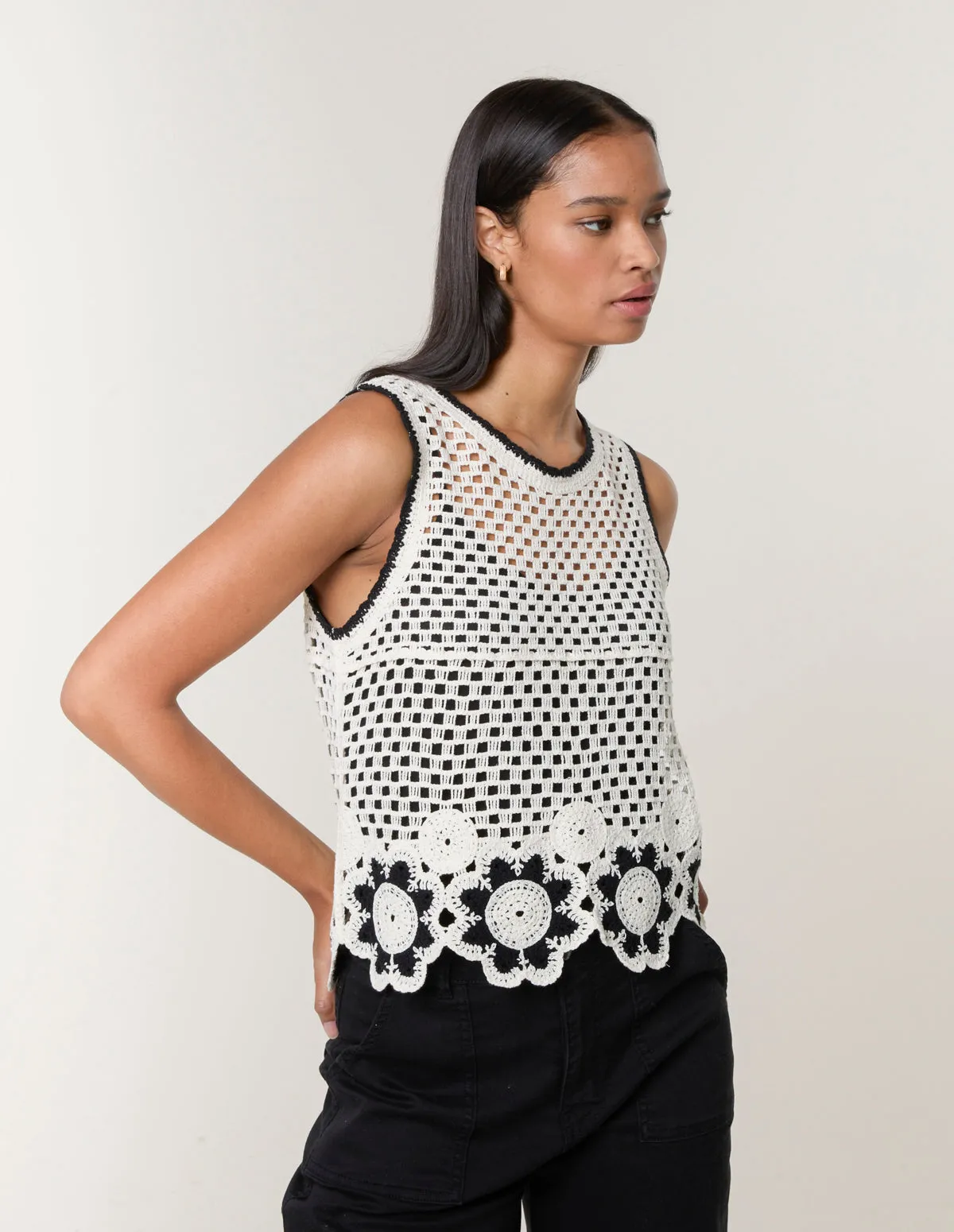 Flower Crochet Sleeveless Top sold by Blue Vanilla product image thumbnail 3