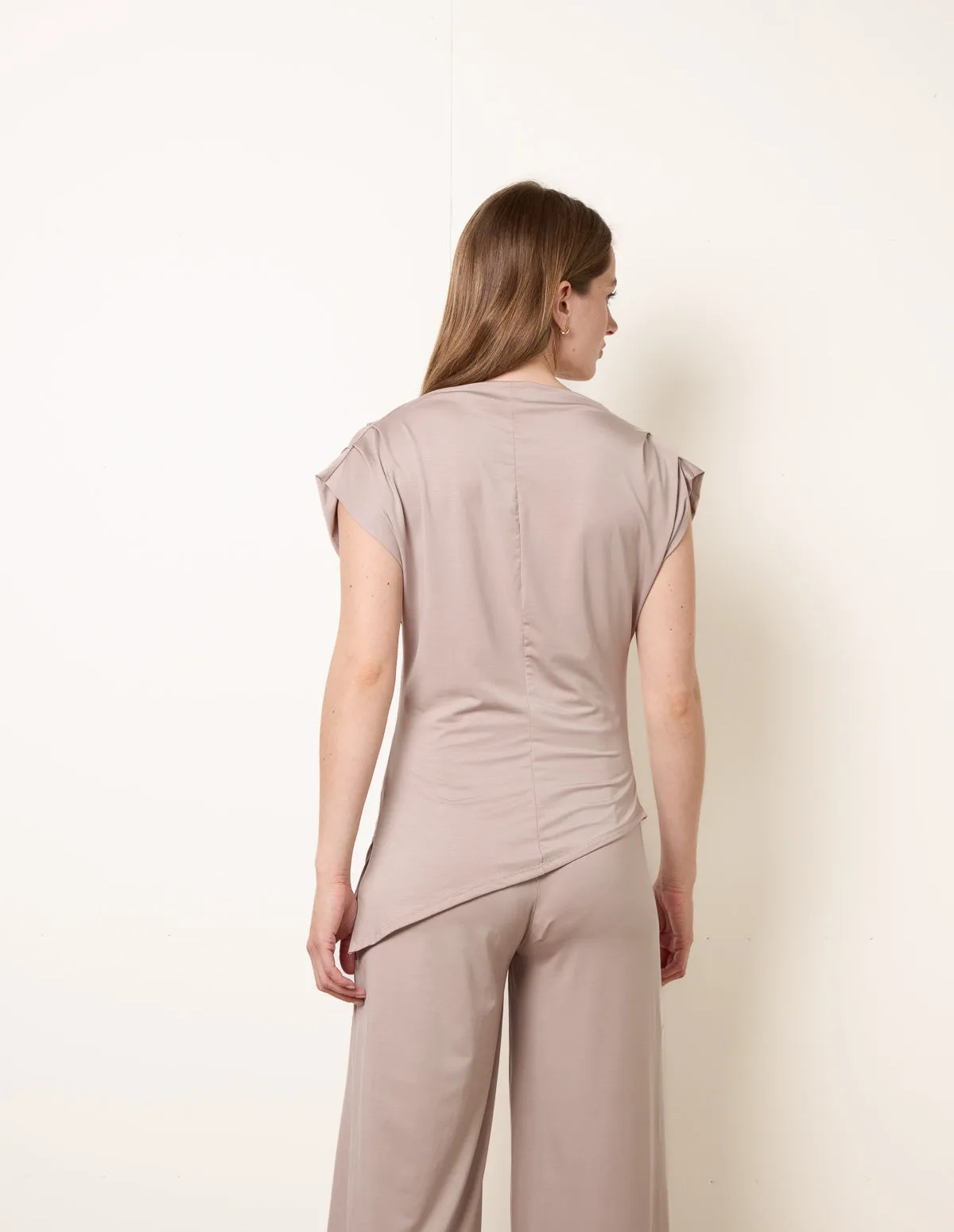 Soft Jersey Asymmetric Hem Set sold by Blue Vanilla product image thumbnail 4