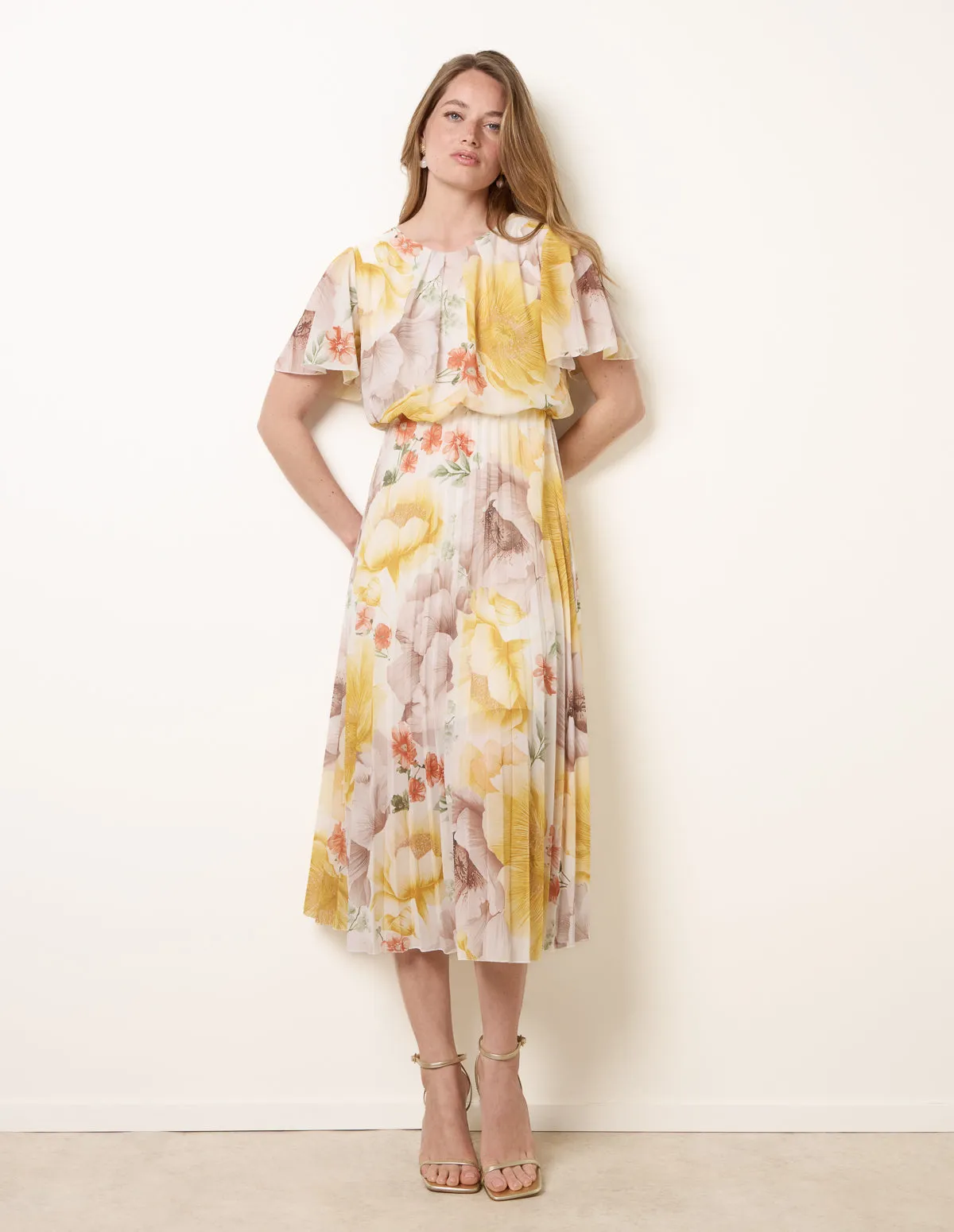 Pleated Scoop Neck Short Sleeve Floral Dress sold by Blue Vanilla