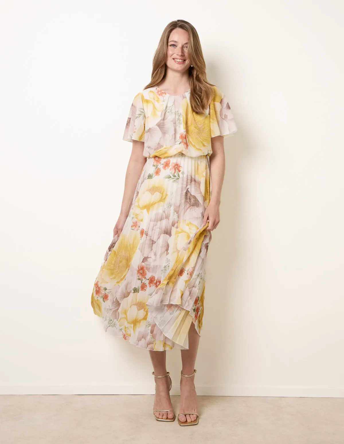 Pleated Scoop Neck Short Sleeve Floral Dress sold by Blue Vanilla product image thumbnail 2