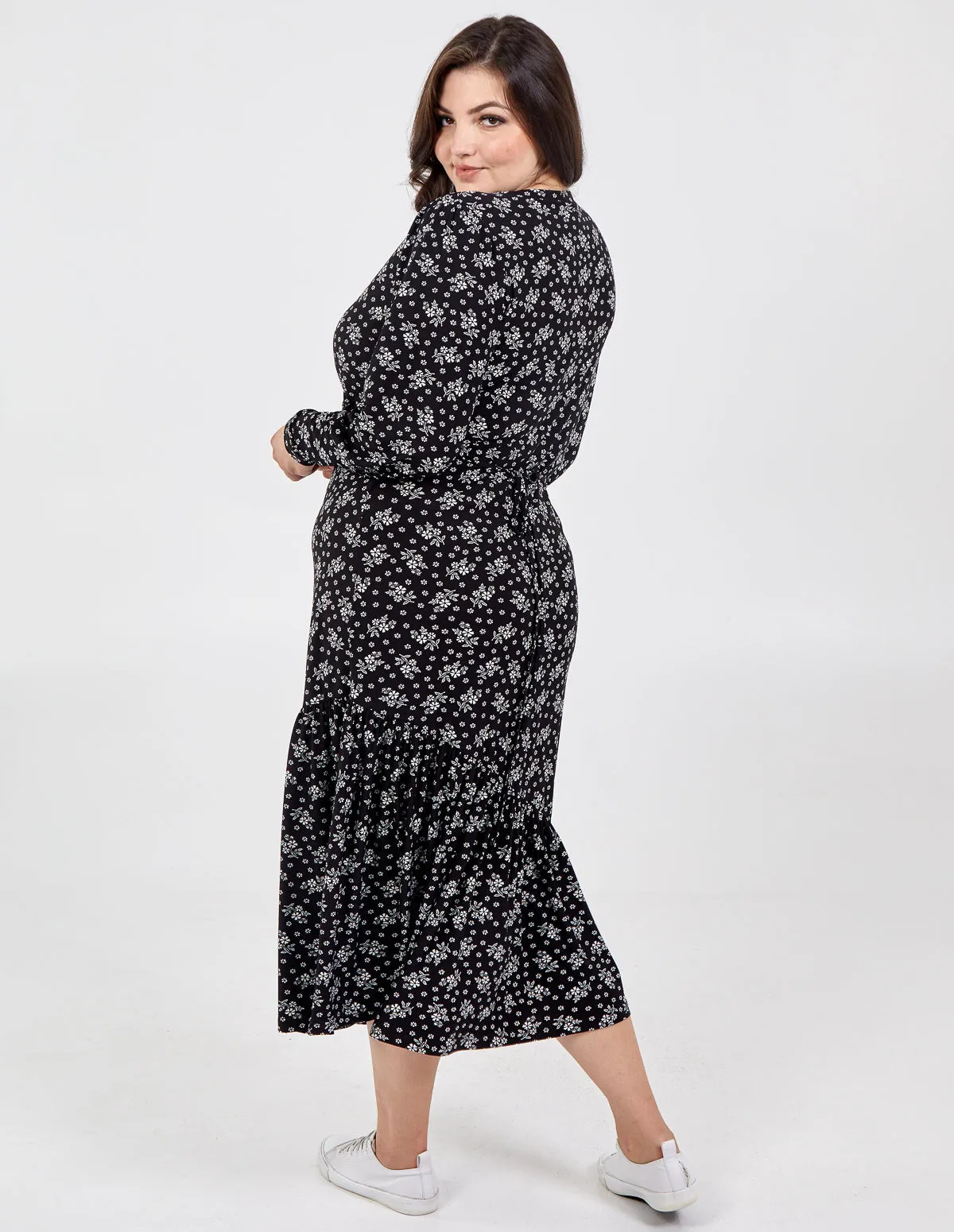 Curve V Neck Long Sleeve Smock Midi Dress sold by Blue Vanilla product image thumbnail 5