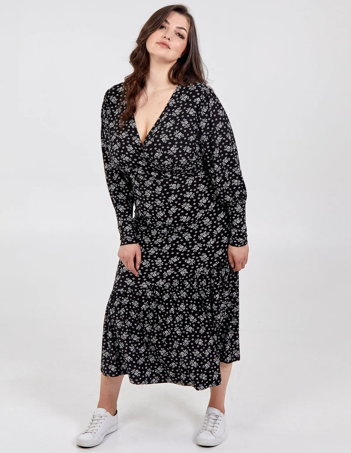Curve V Neck Long Sleeve Smock Midi Dress sold by Blue Vanilla product image thumbnail 3