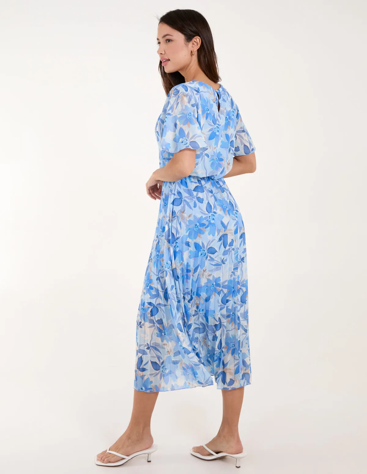 Round Neck Pleated Midi Dress sold by Blue Vanilla product image thumbnail 4
