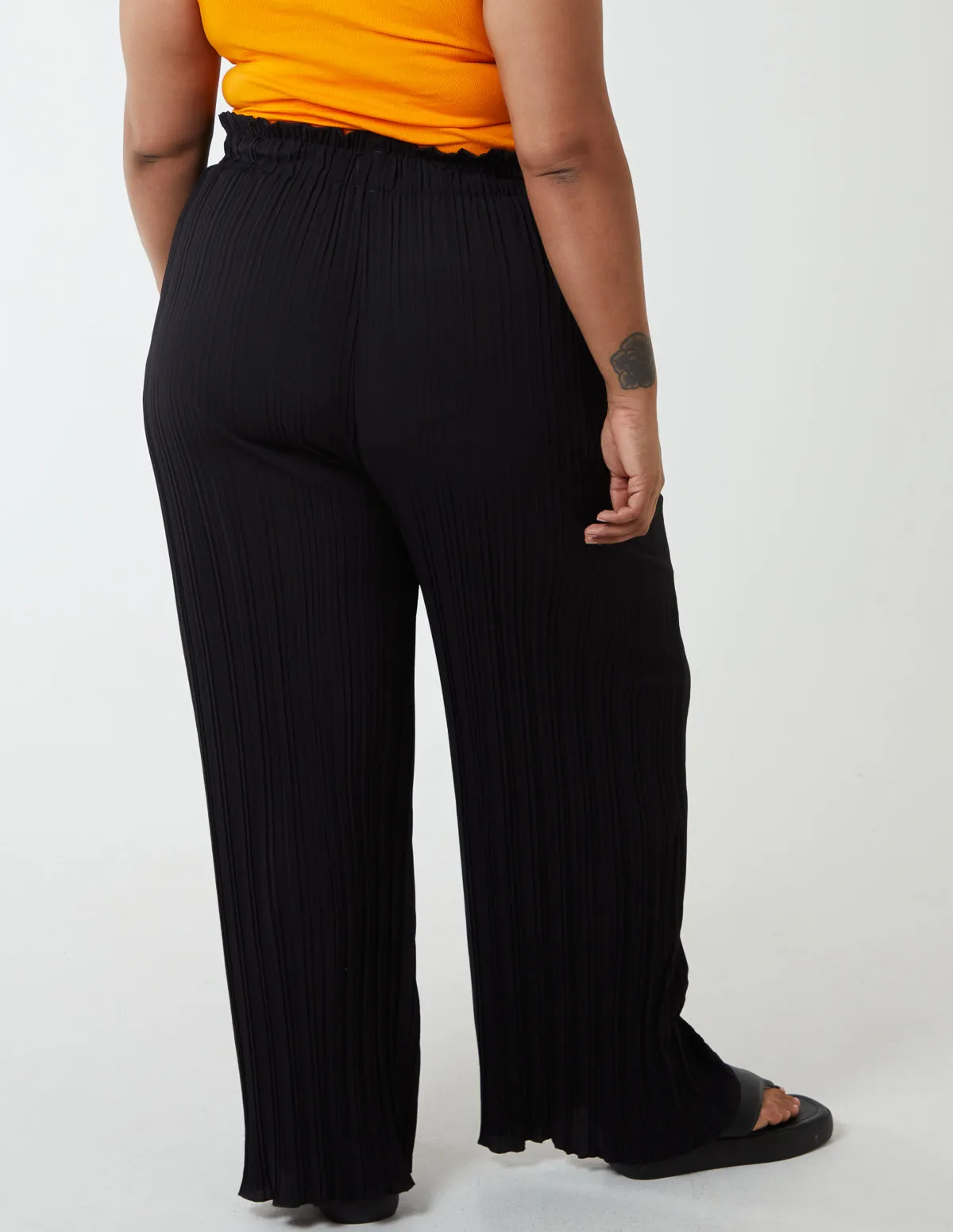 Curve Plain Elasticated Waist Plisse Culotte sold by Blue Vanilla product image thumbnail 4