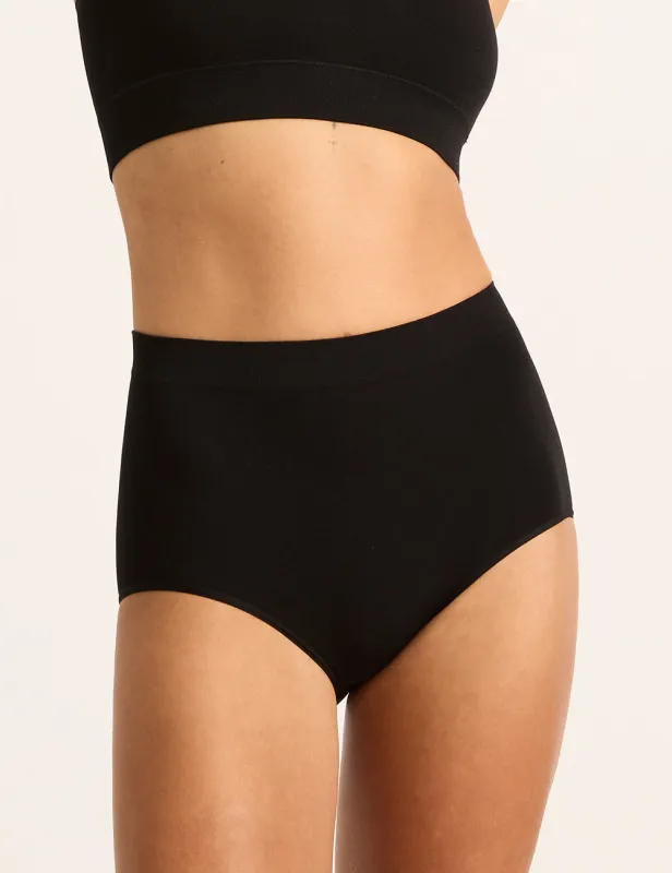 LYOLYTE Full Low Leg Briefs - Black sold by Boody Eco Wear