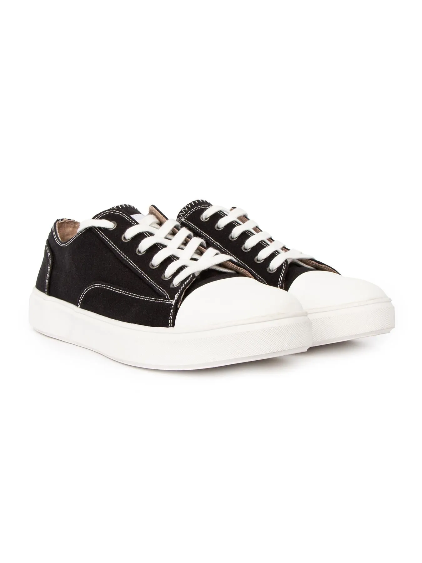 Mens Nesta Trainers Black sold by Brand Corner